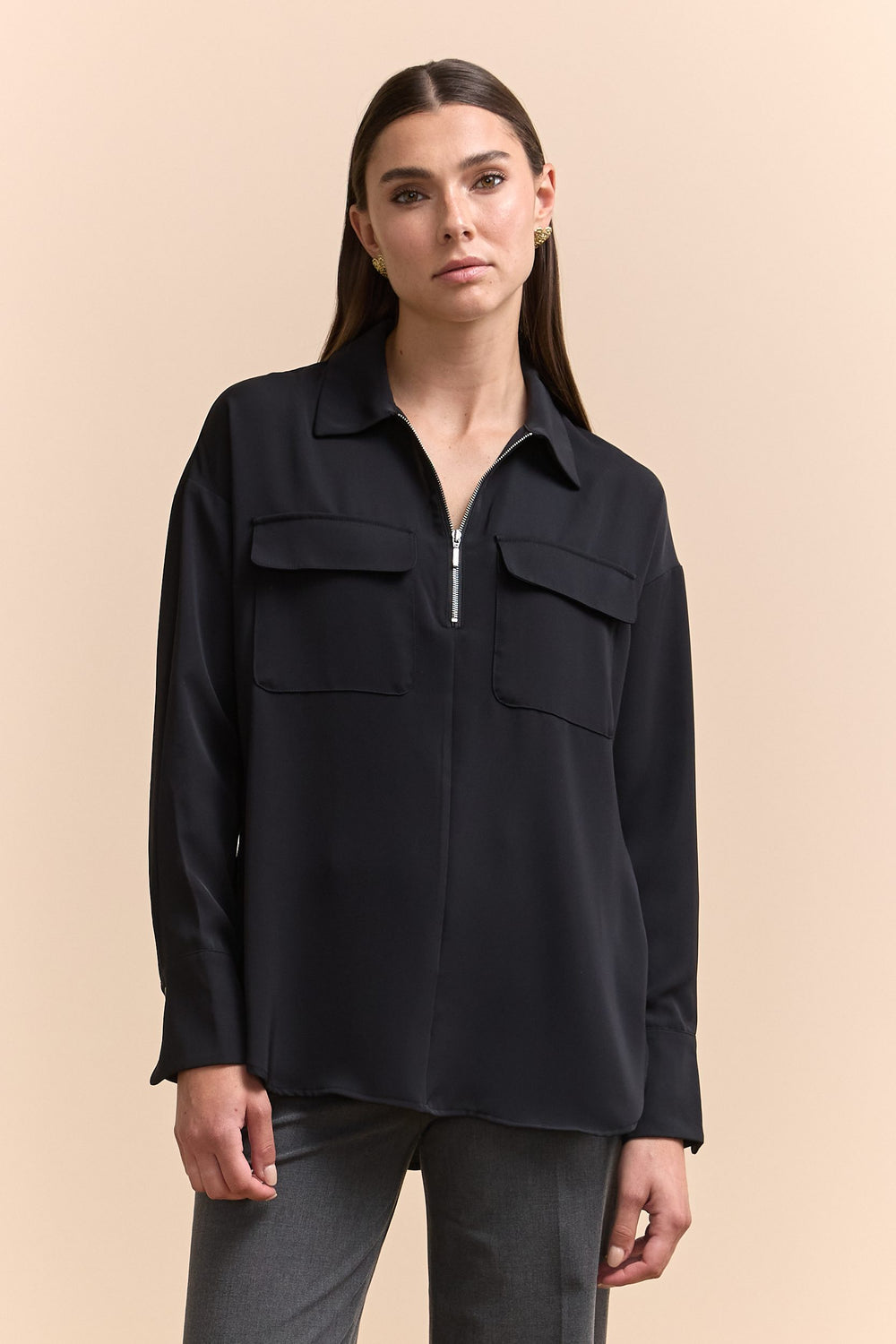 Oversized blouse with zipper