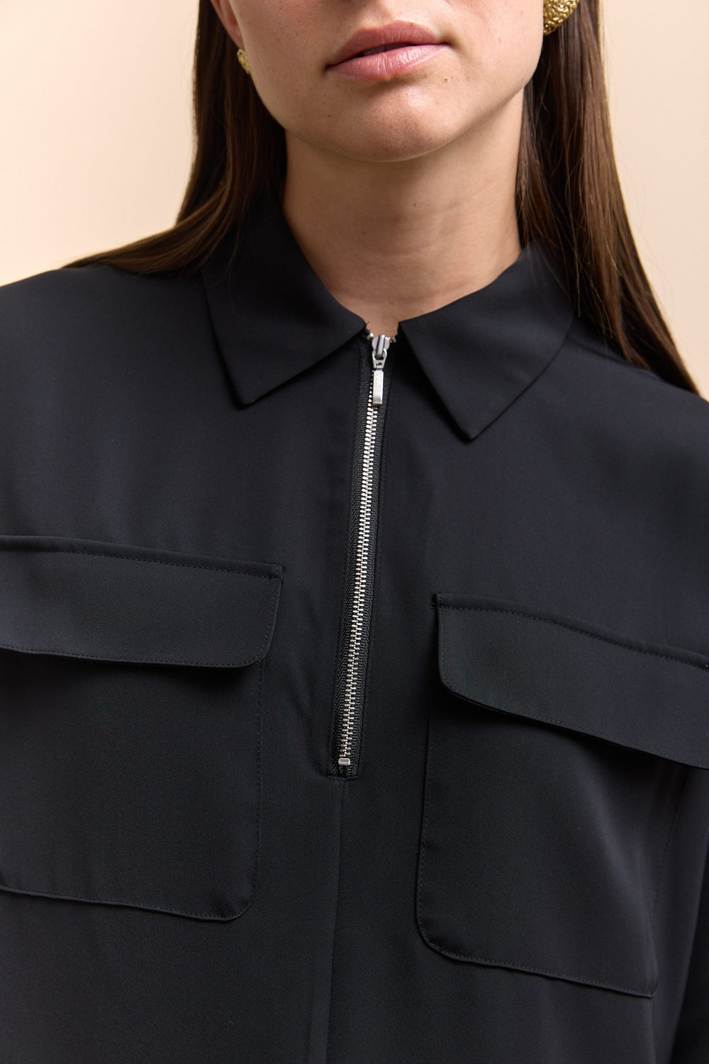 Oversized blouse with zipper