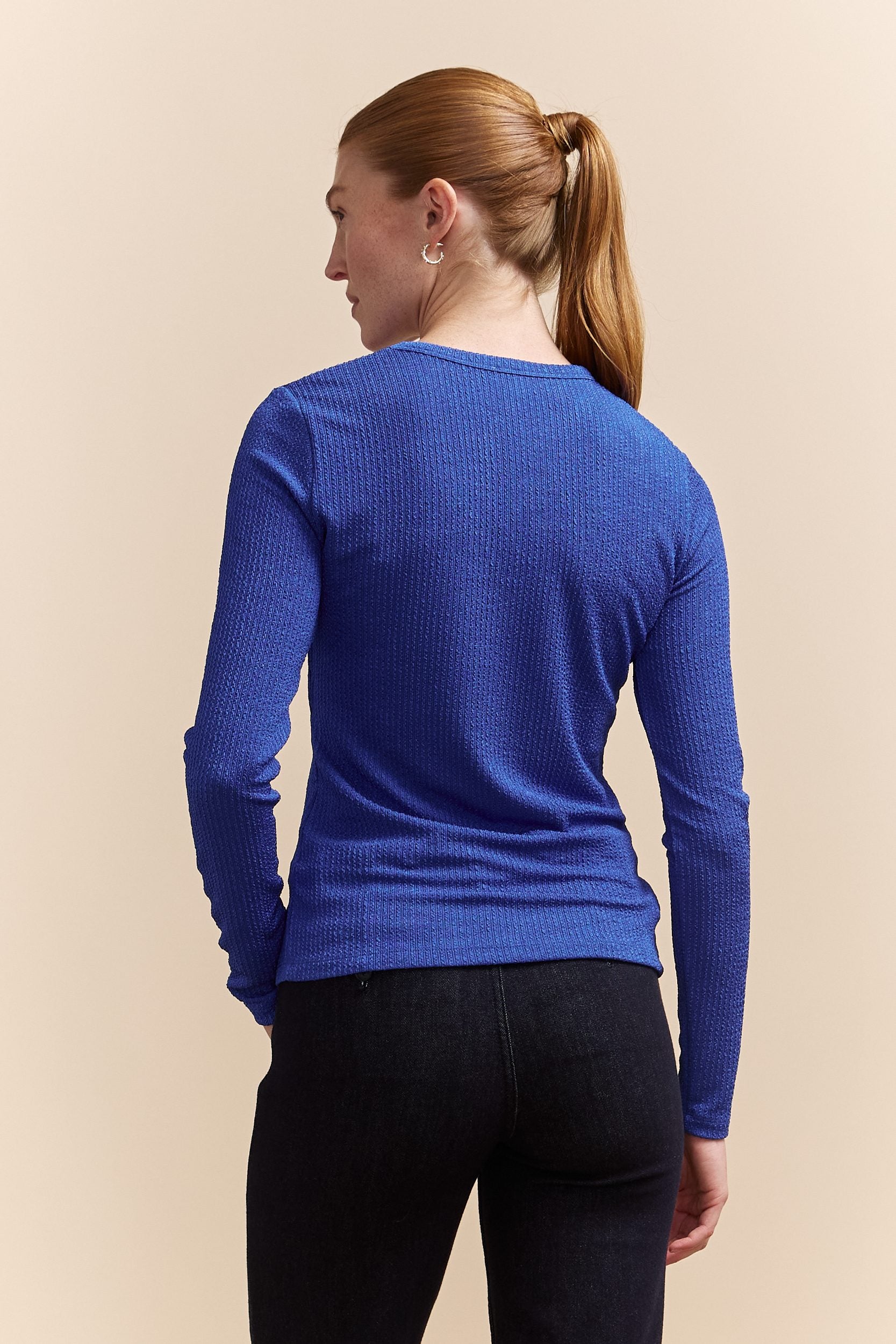 Long sleeve crew neck top