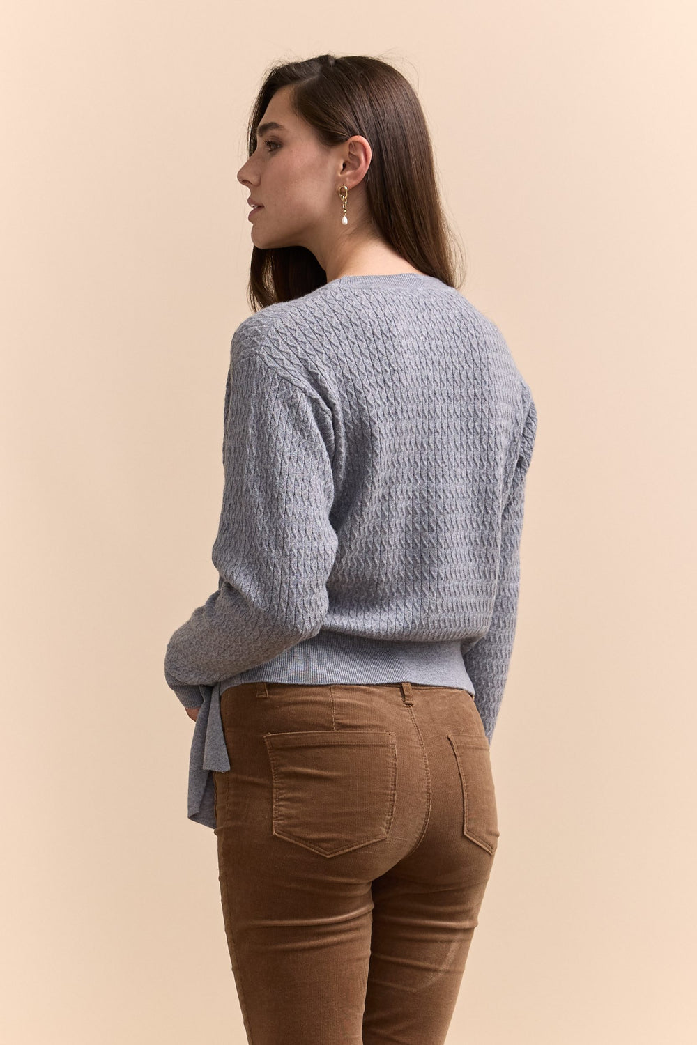 Sweater with front knot
