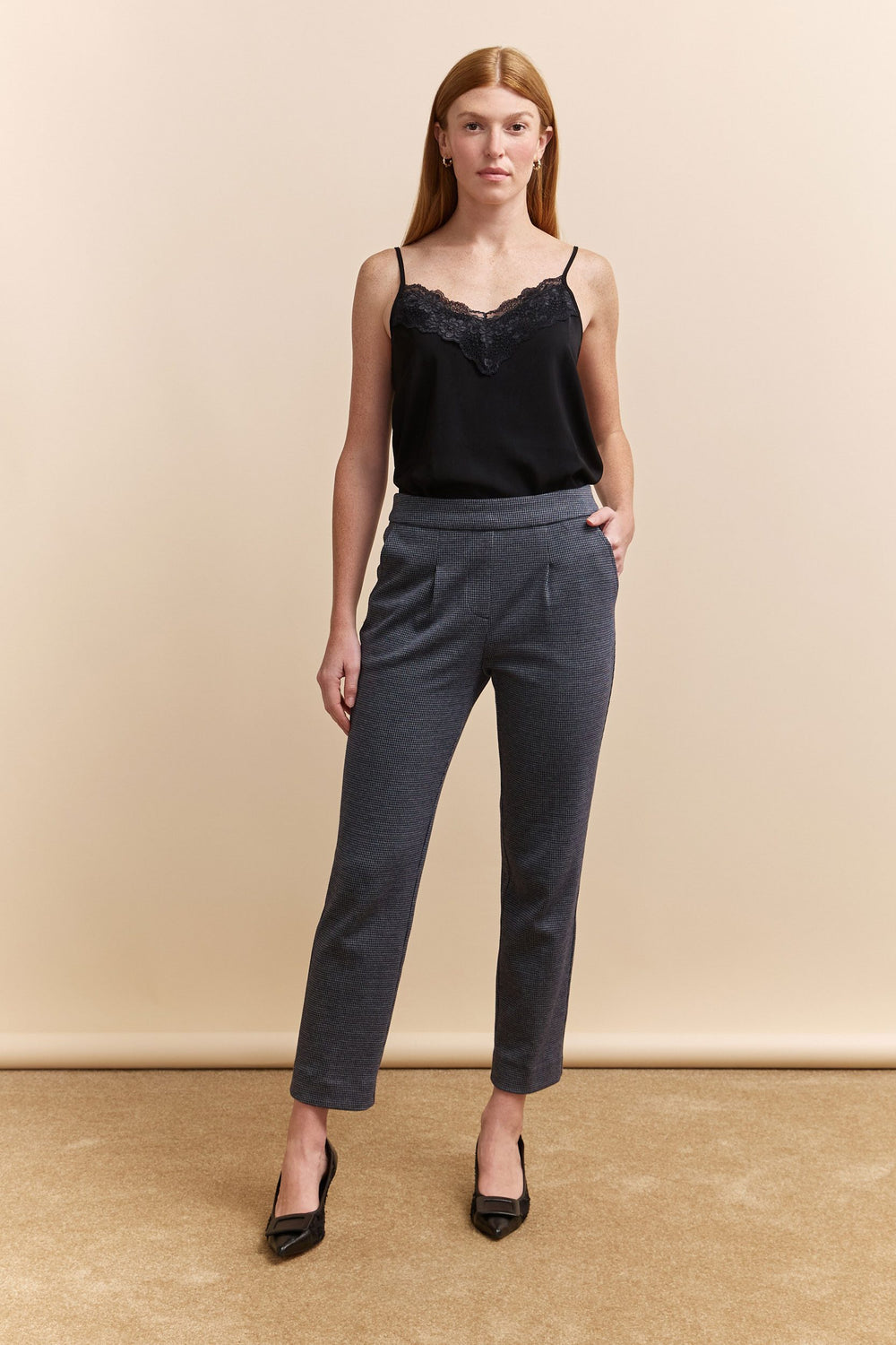 Pant with pleats & elastic waist