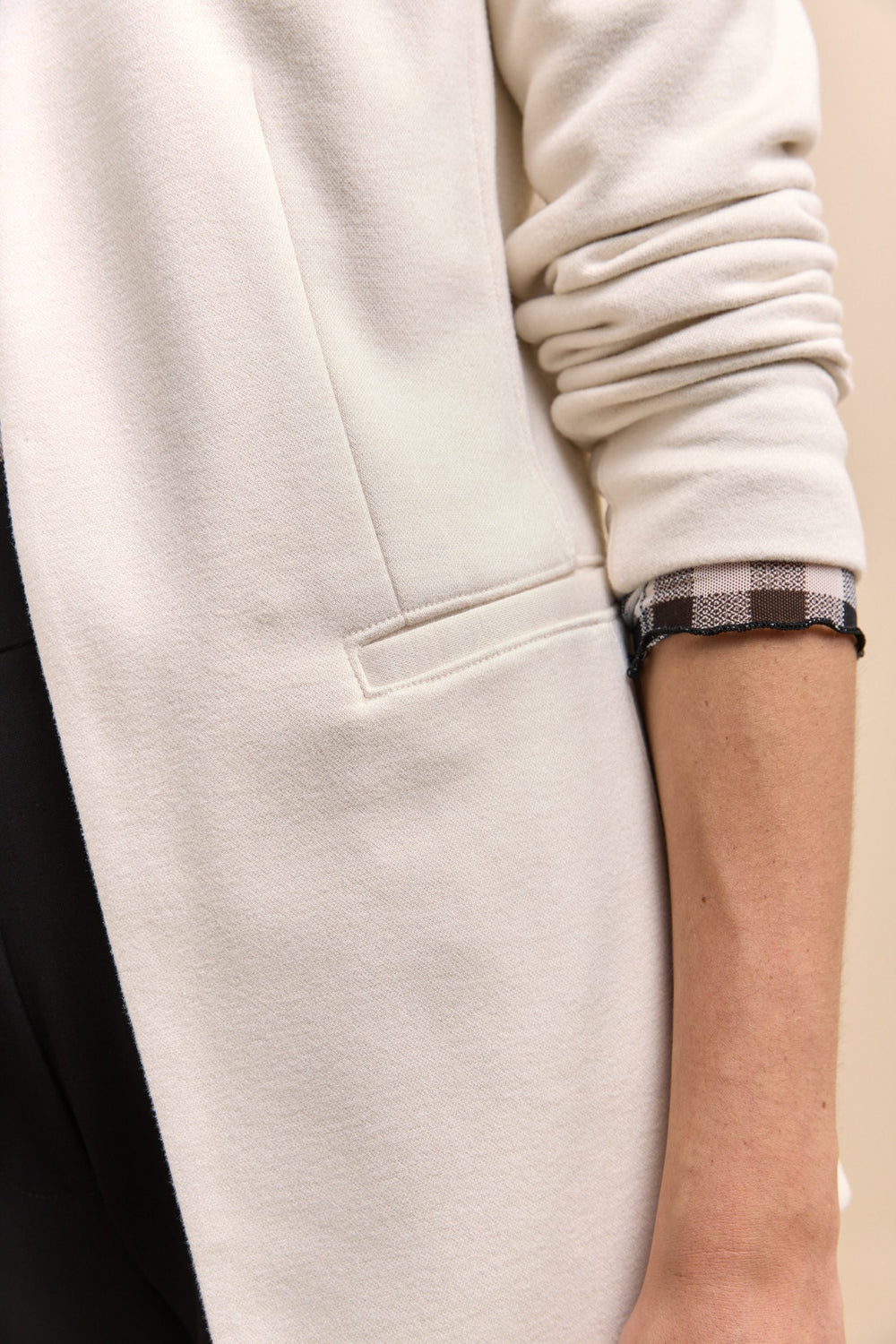 Fitted stretch jacket