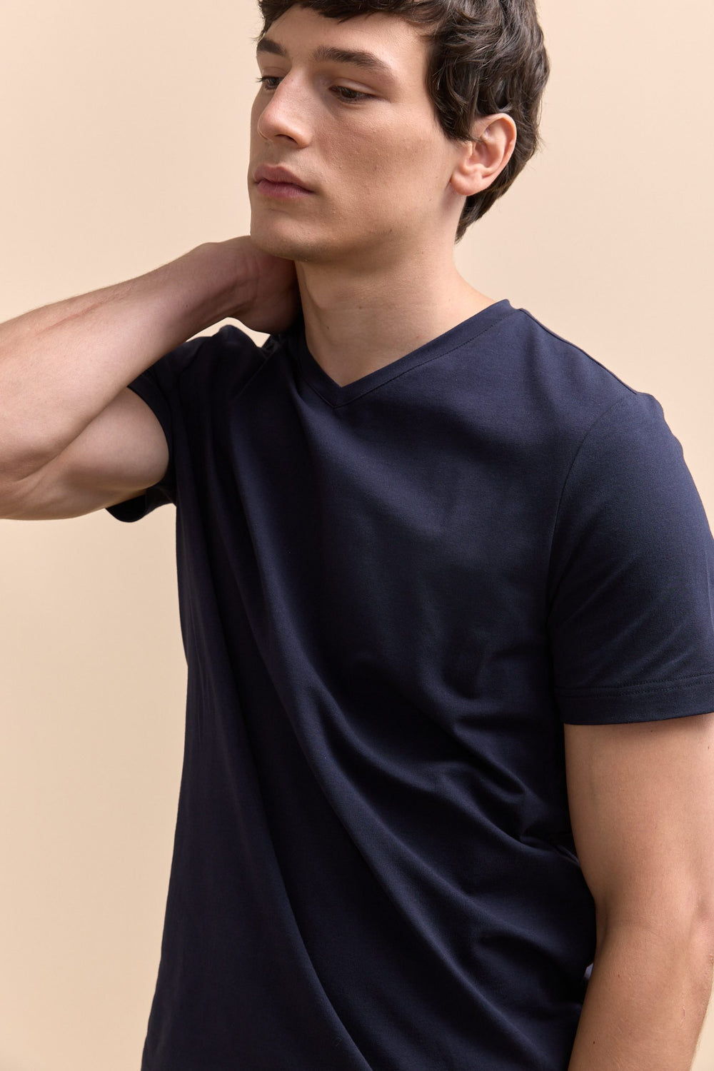 Basic v-neck t-shirt