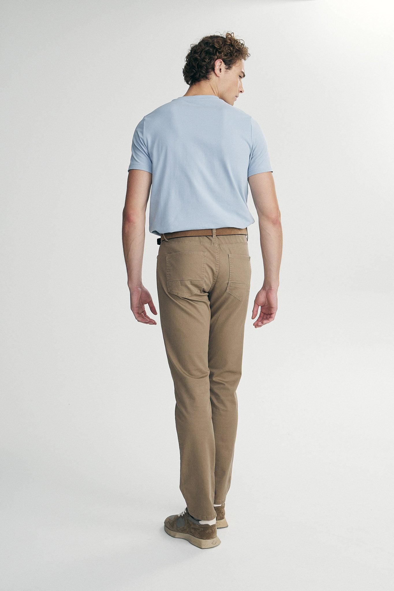 Basic crew neck T-shirt