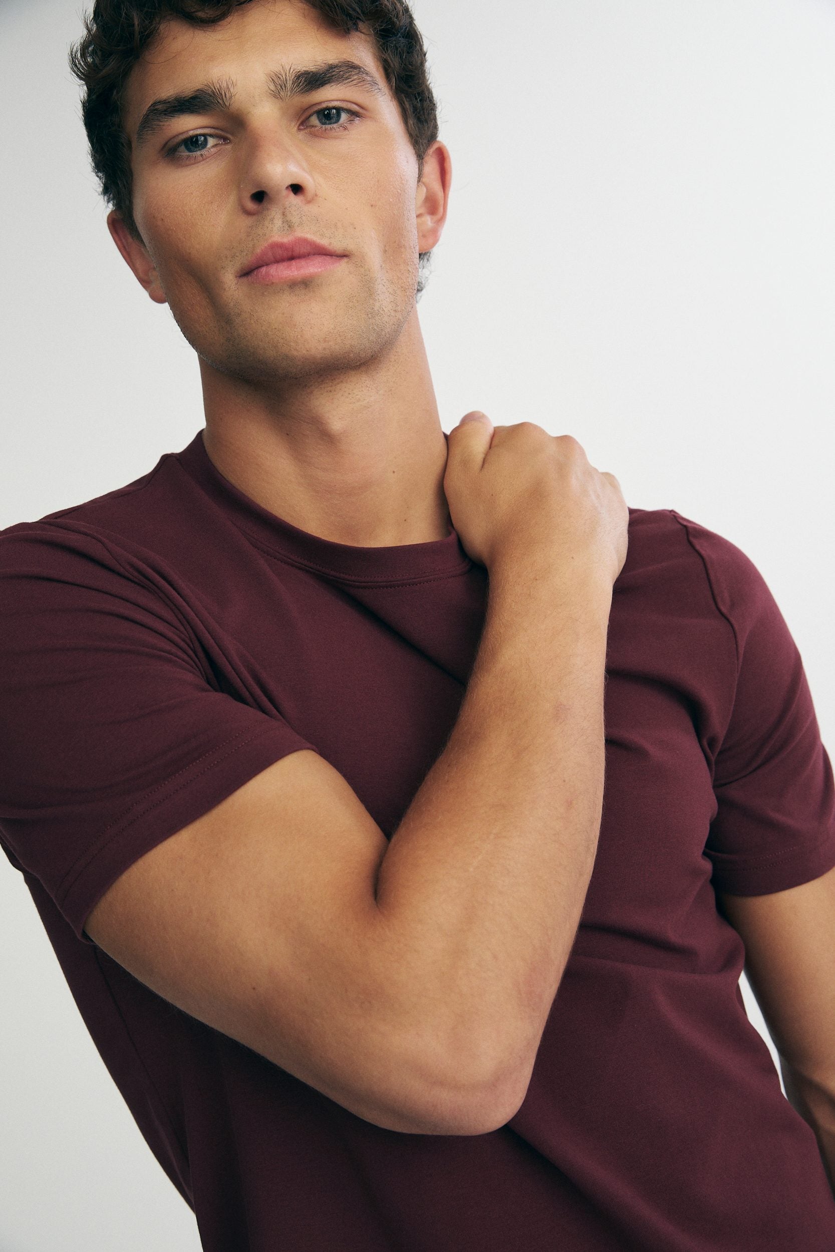 Basic crew neck T-shirt