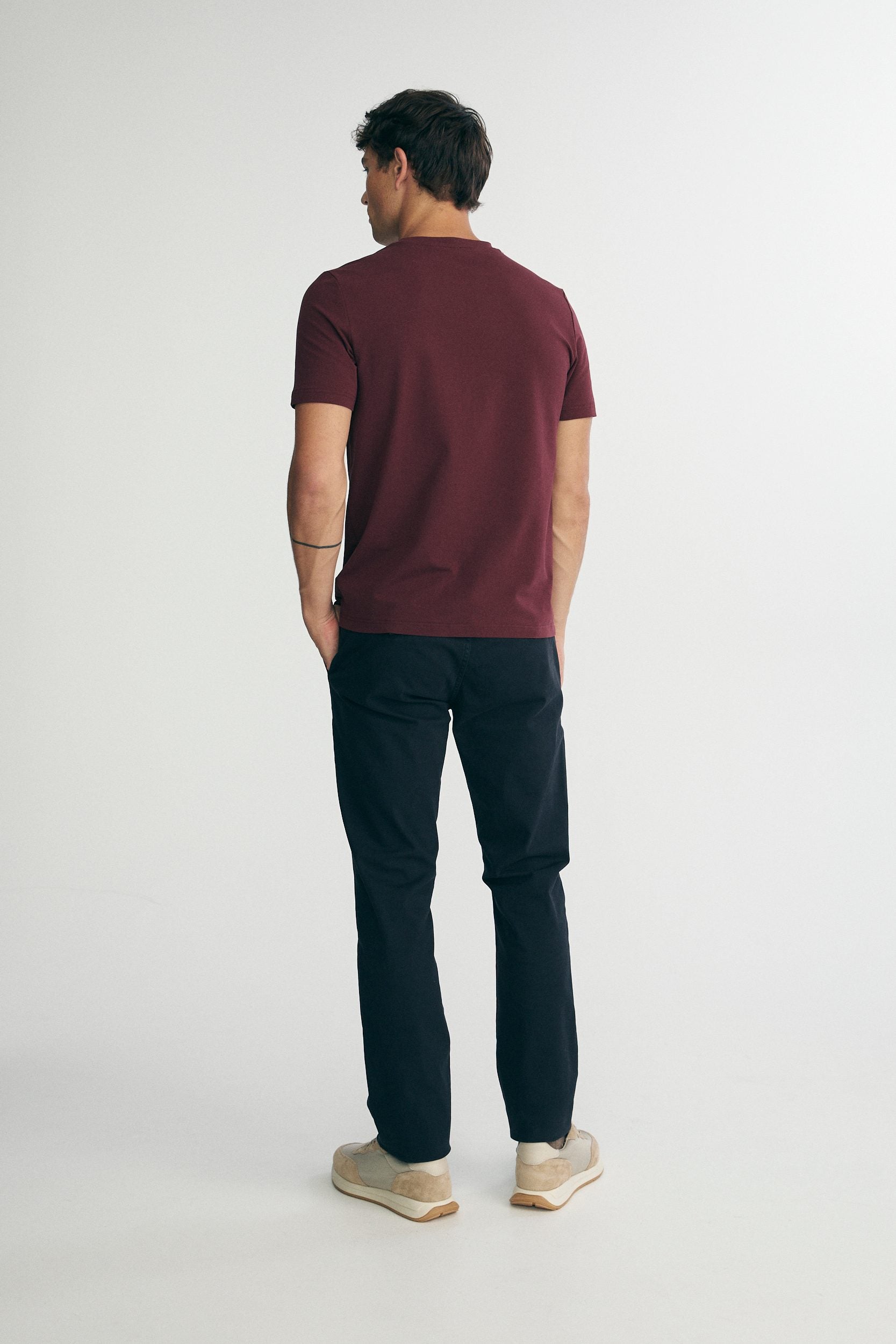 Basic crew neck T-shirt