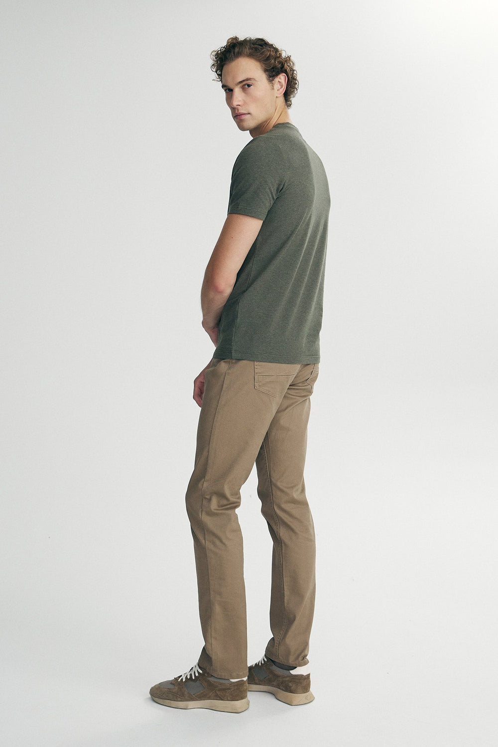 Basic crew neck T-shirt