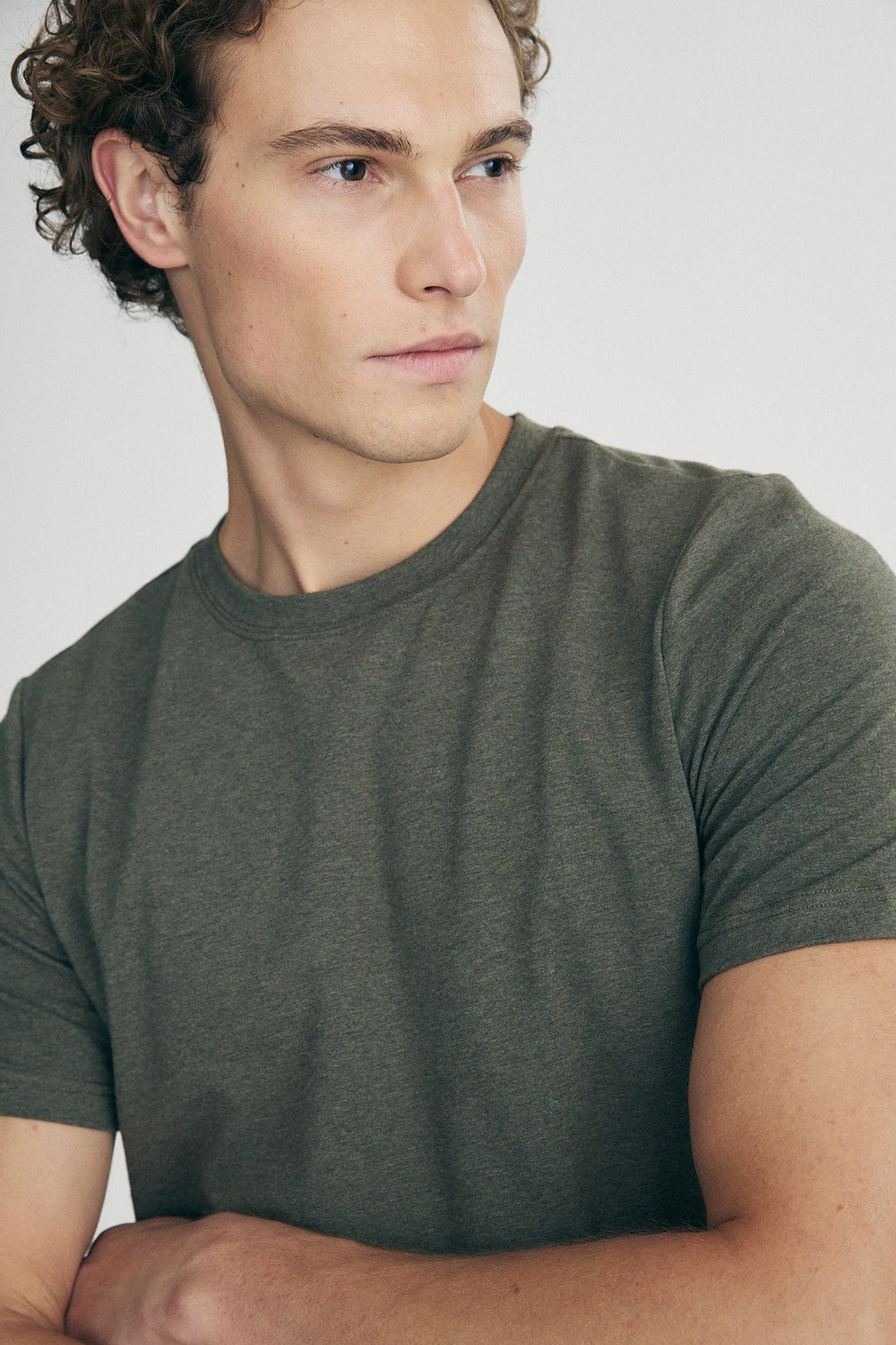 Basic crew neck T-shirt