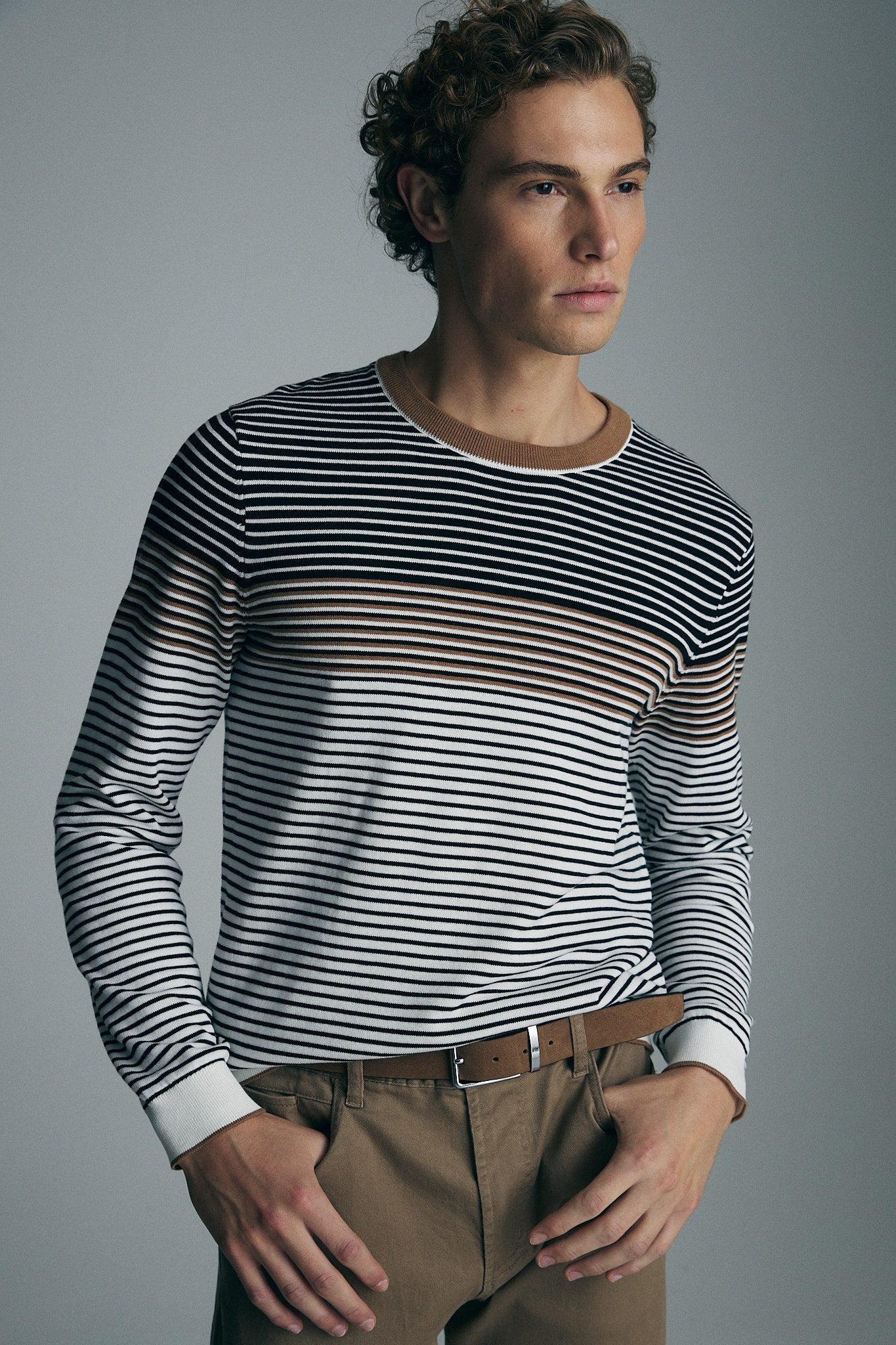 Stripes blocking sweater