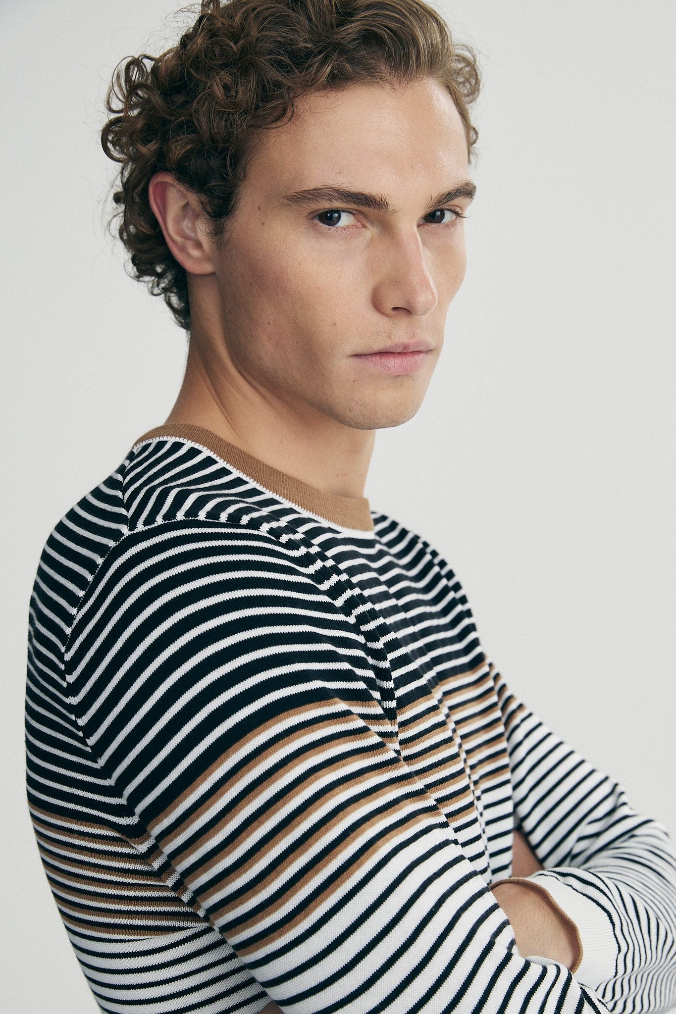 Stripes blocking sweater