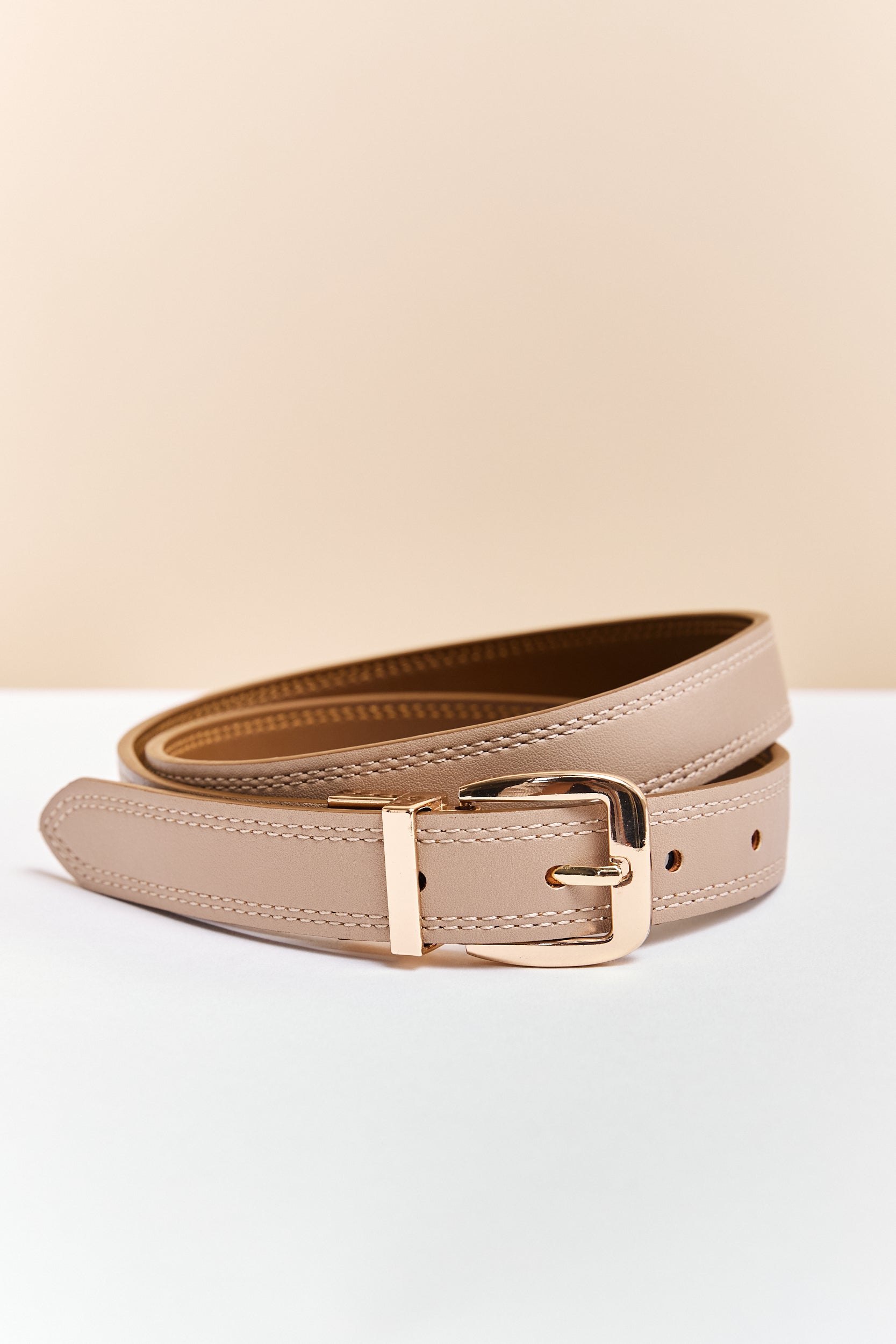 Reversible belt