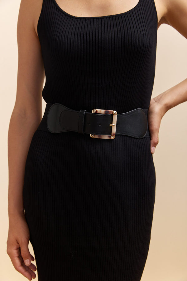 Elastic belt with tortoise buckle