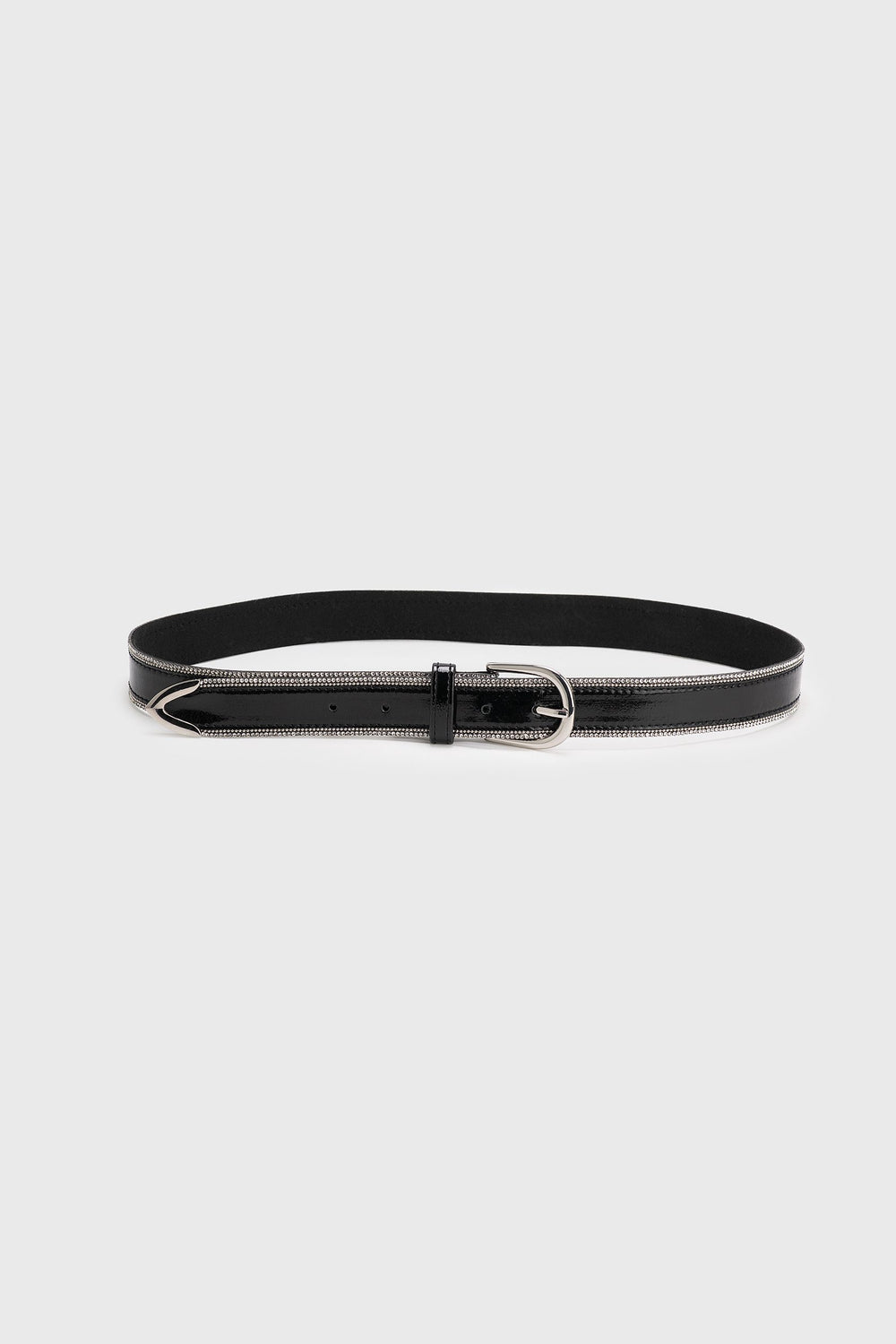 Belt with diamond edge