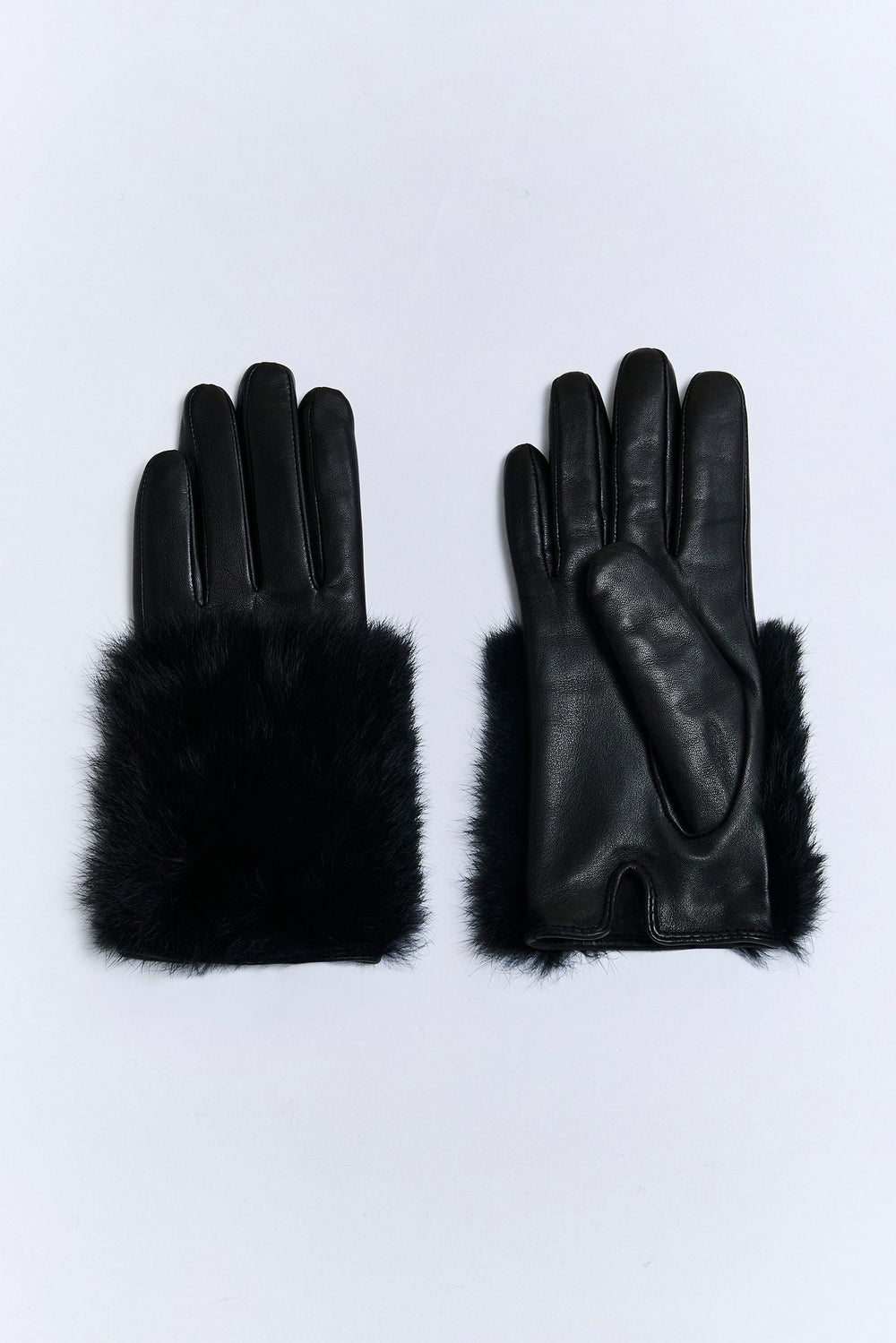 Leather gloves with fur