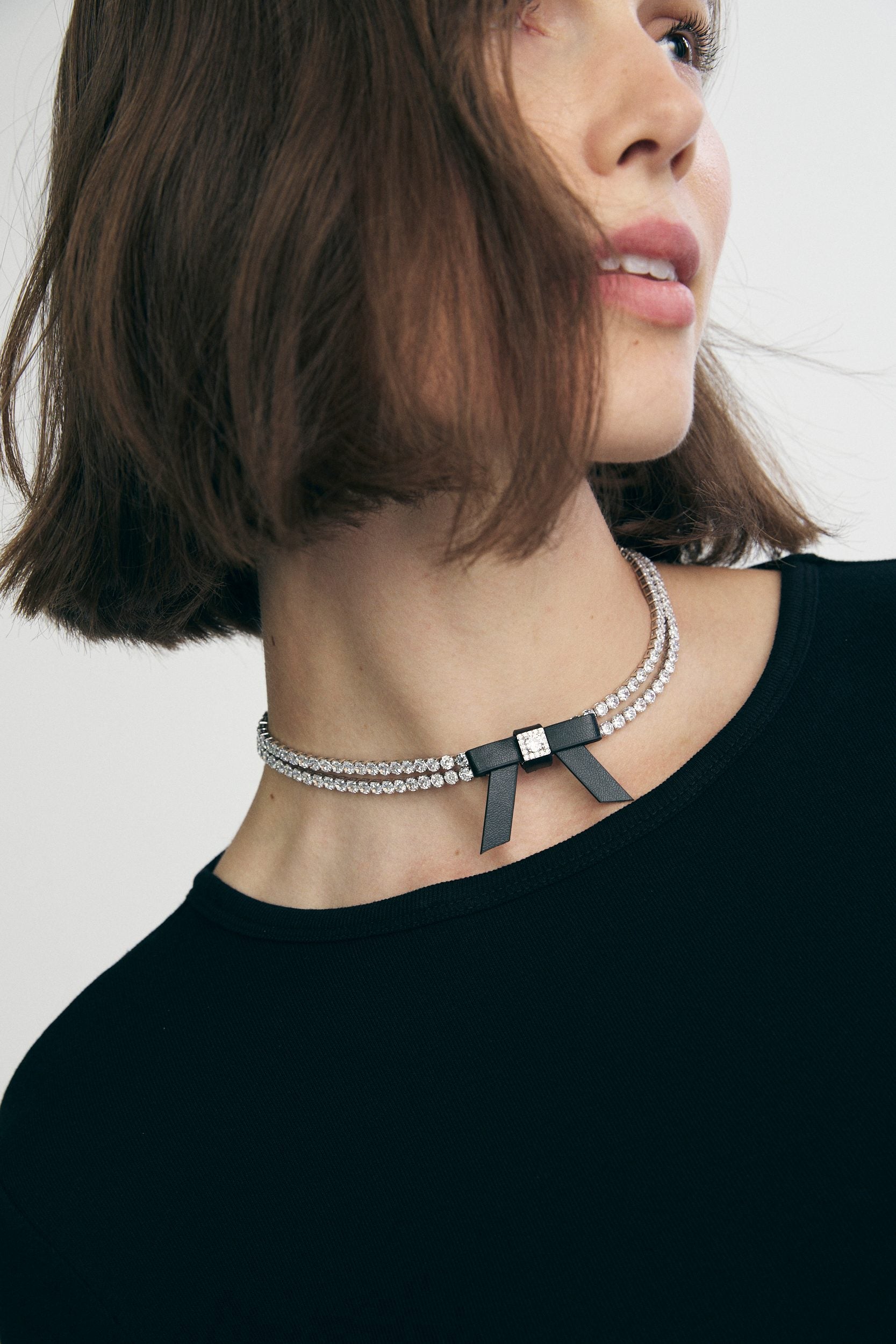 Necklace with bow