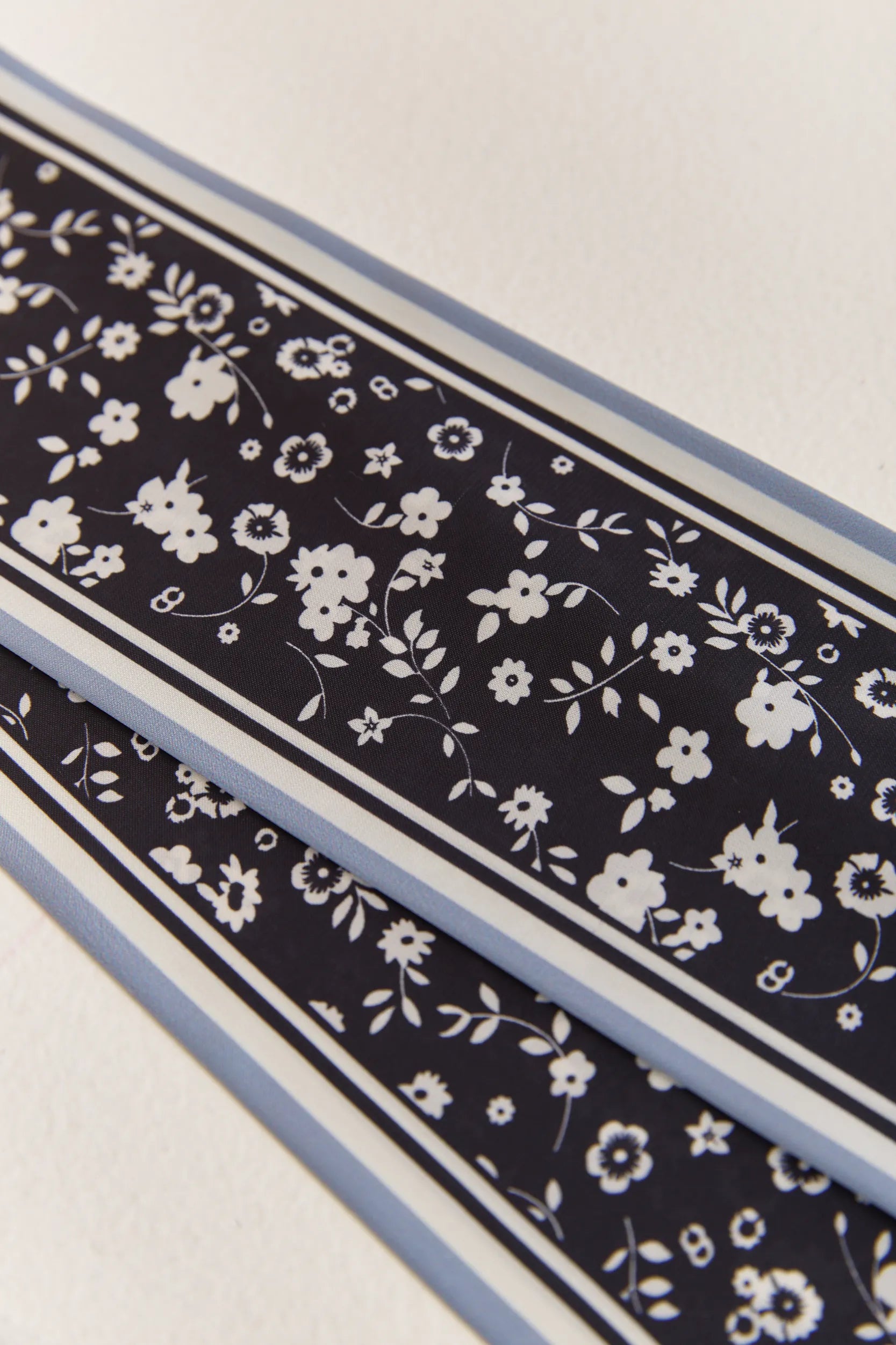 Floral print scarf