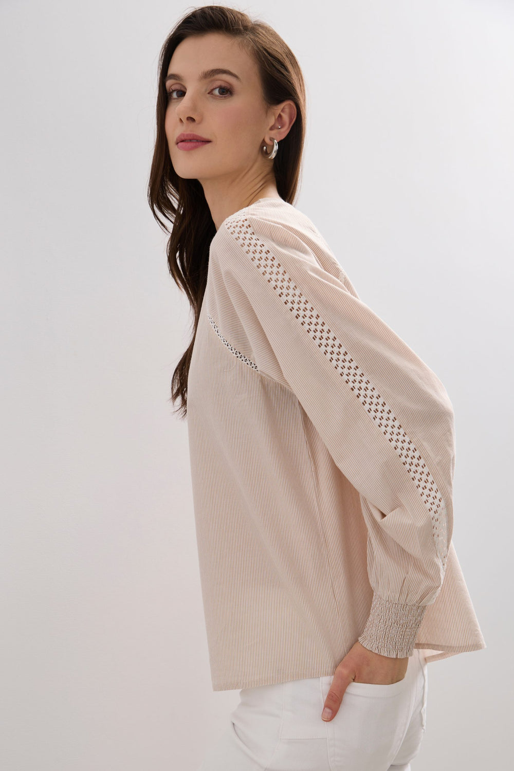 Puffy sleeve blouse with lace details