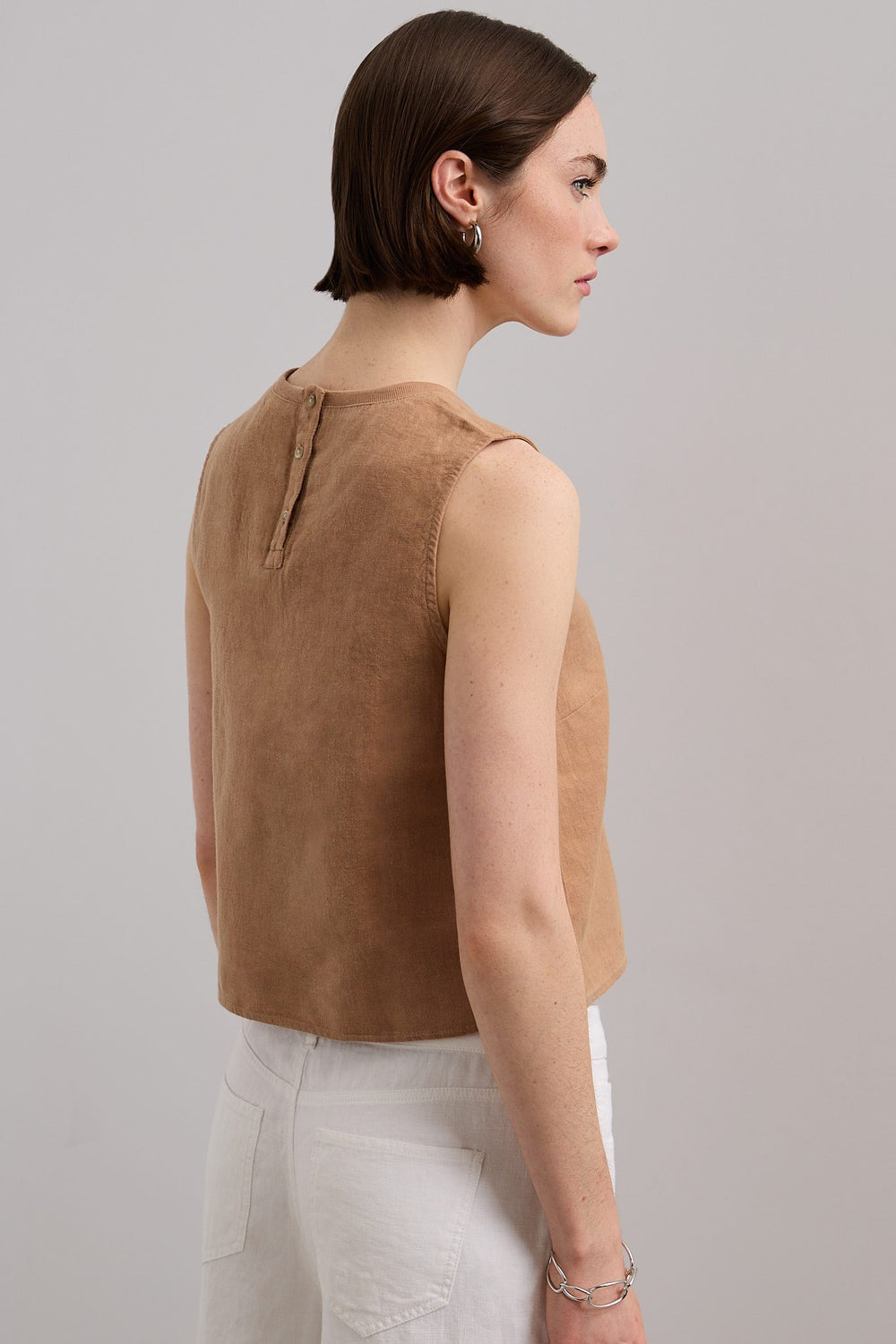 Sleeveless linen crop top
