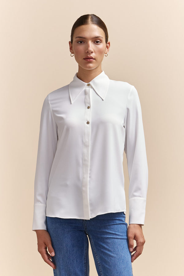 Regular shirt with long collar point