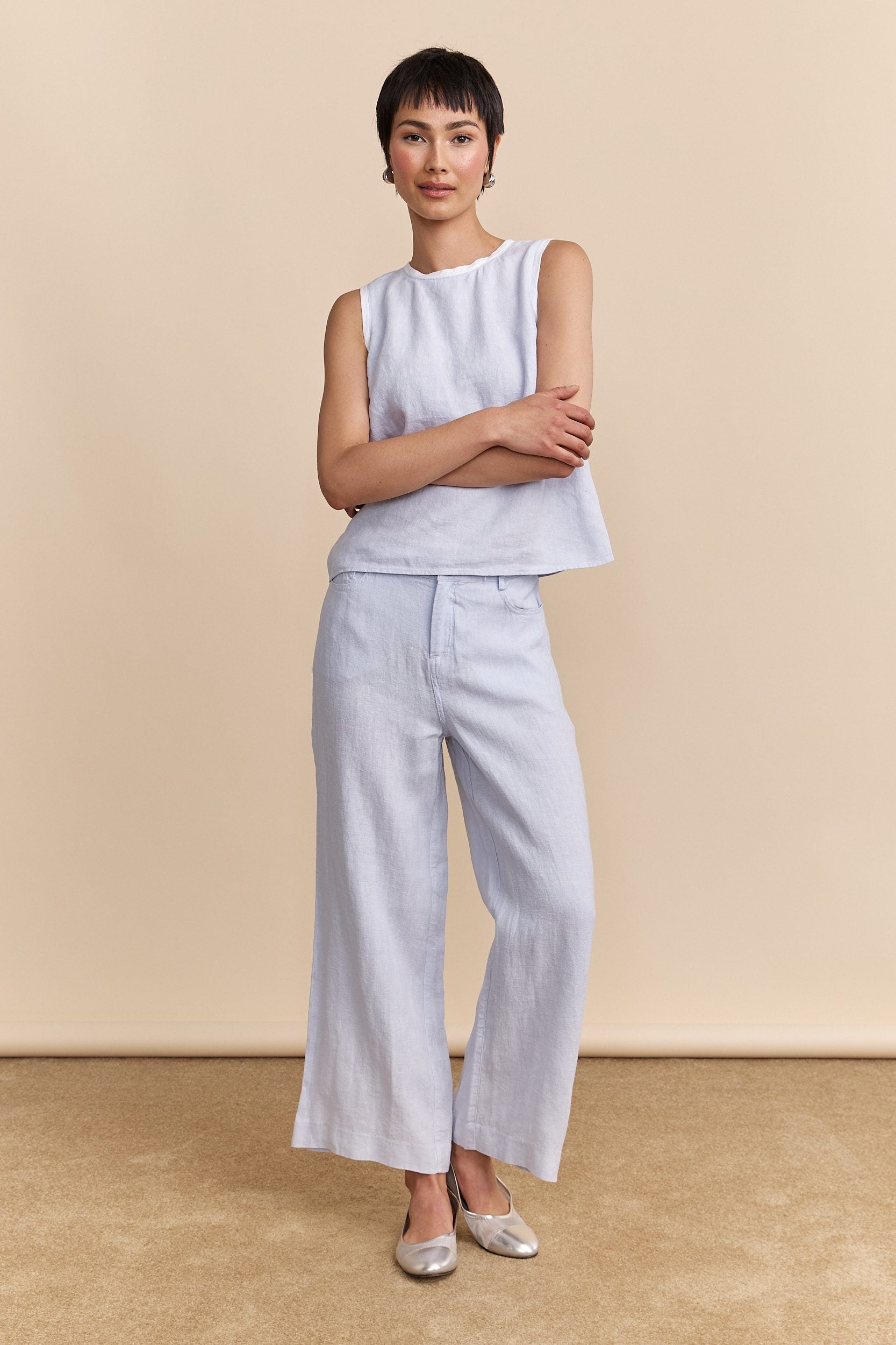 Sleeveless linen top