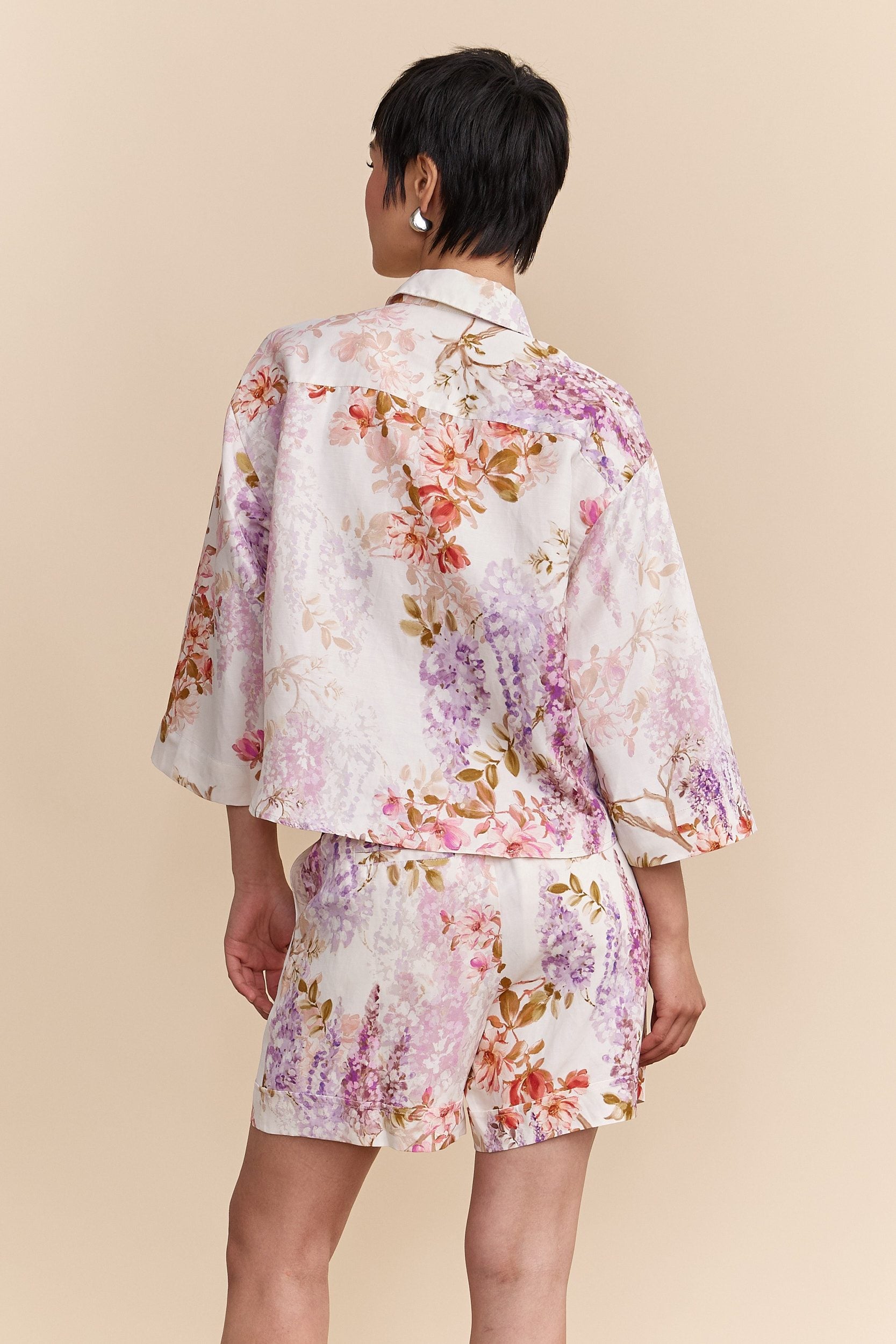 Oversized cropped blouse with floral print