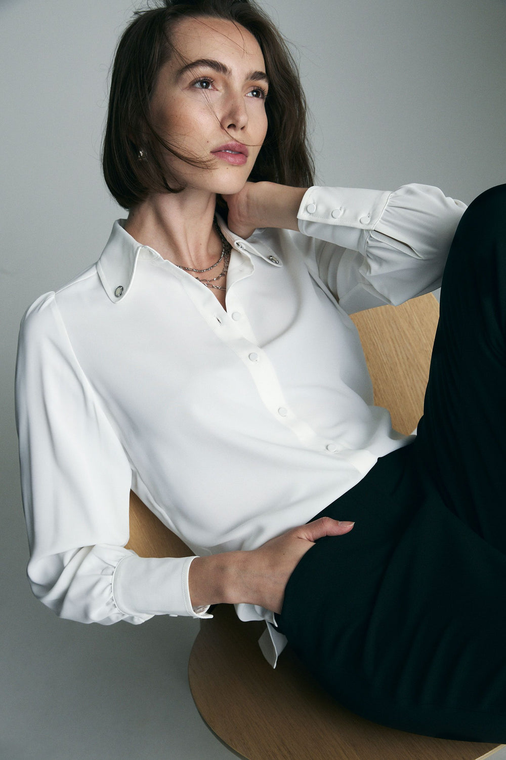 Blouse with puffy sleeves