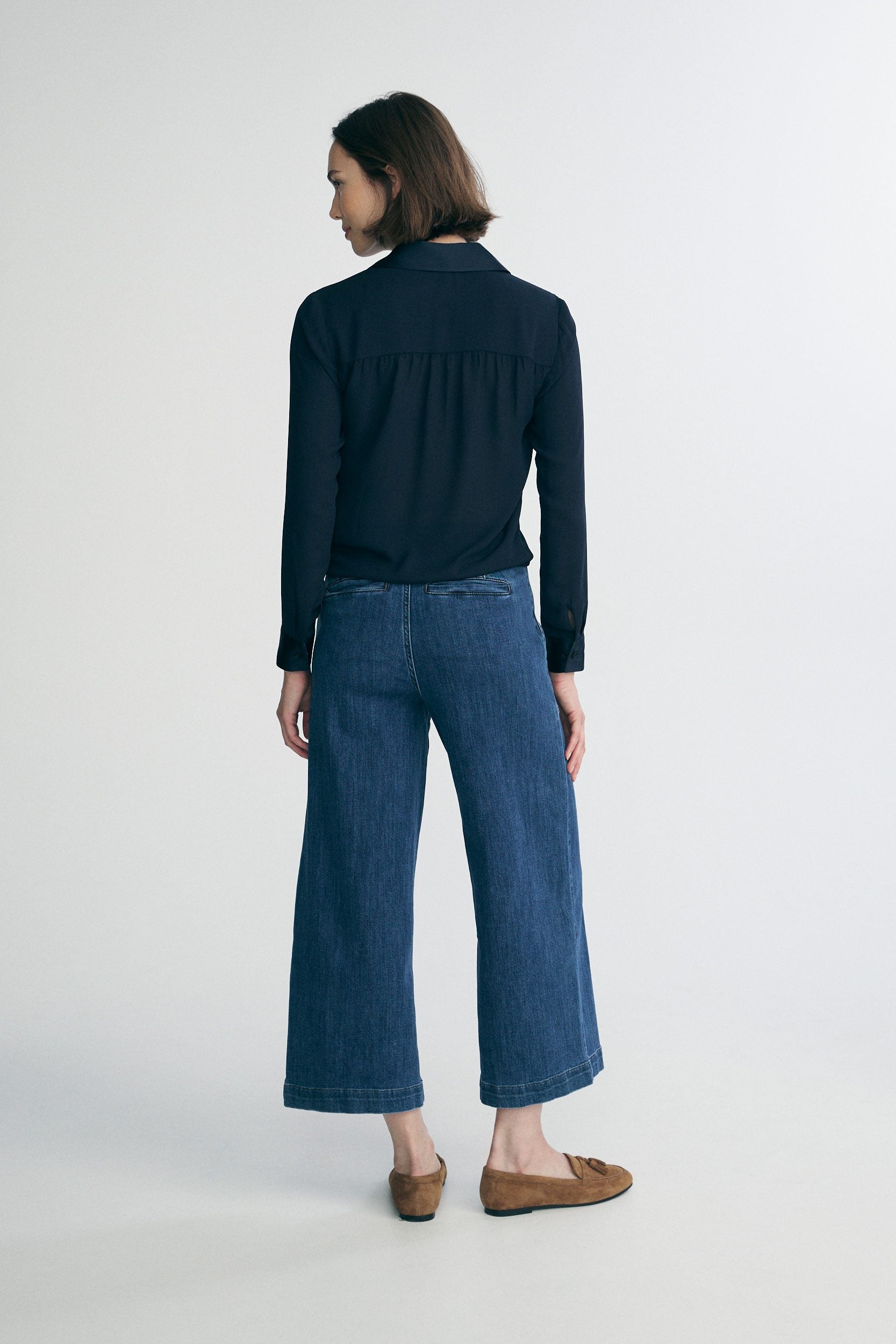 Fluid blouse with satin accent