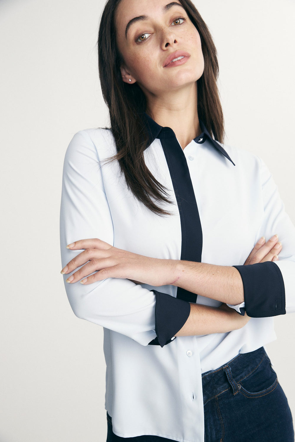 Regular shirt with long plaket