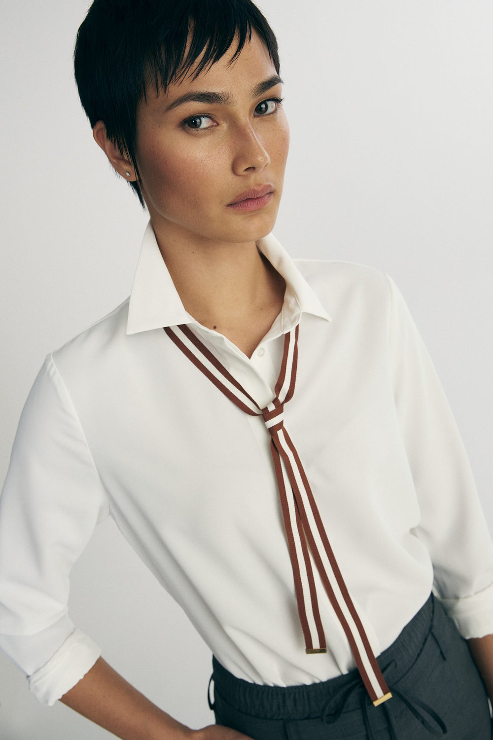 Flowy blouse with removable necktie