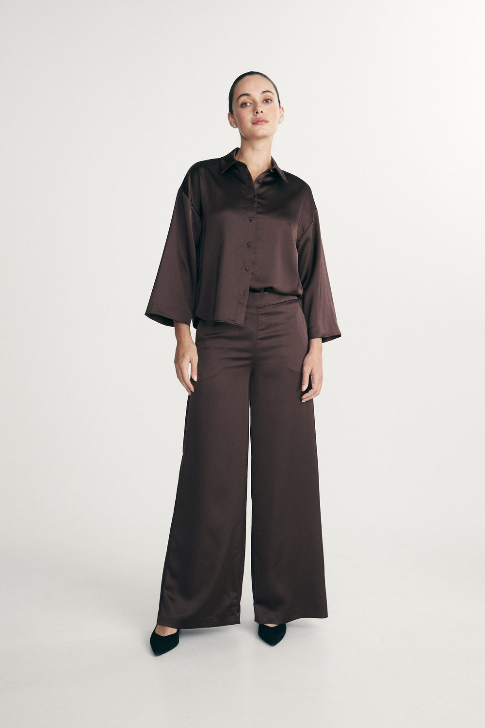 Satin oversized cropped shirt