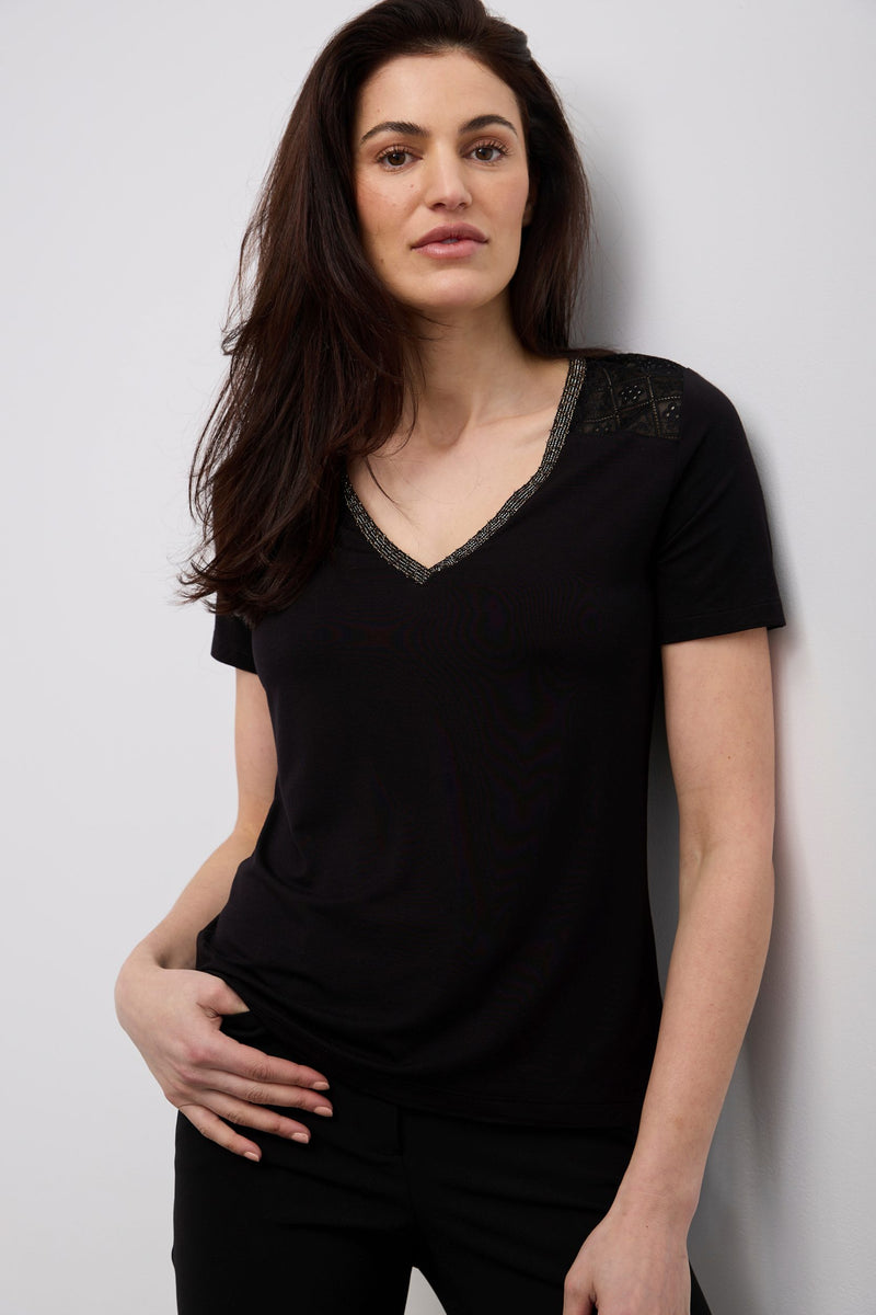 V neck lace yoke t-shirt