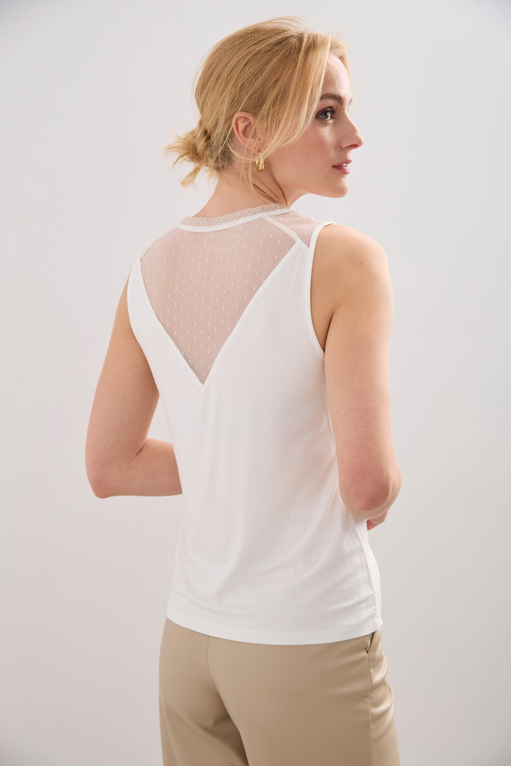 Sleeveless top with lace yoke