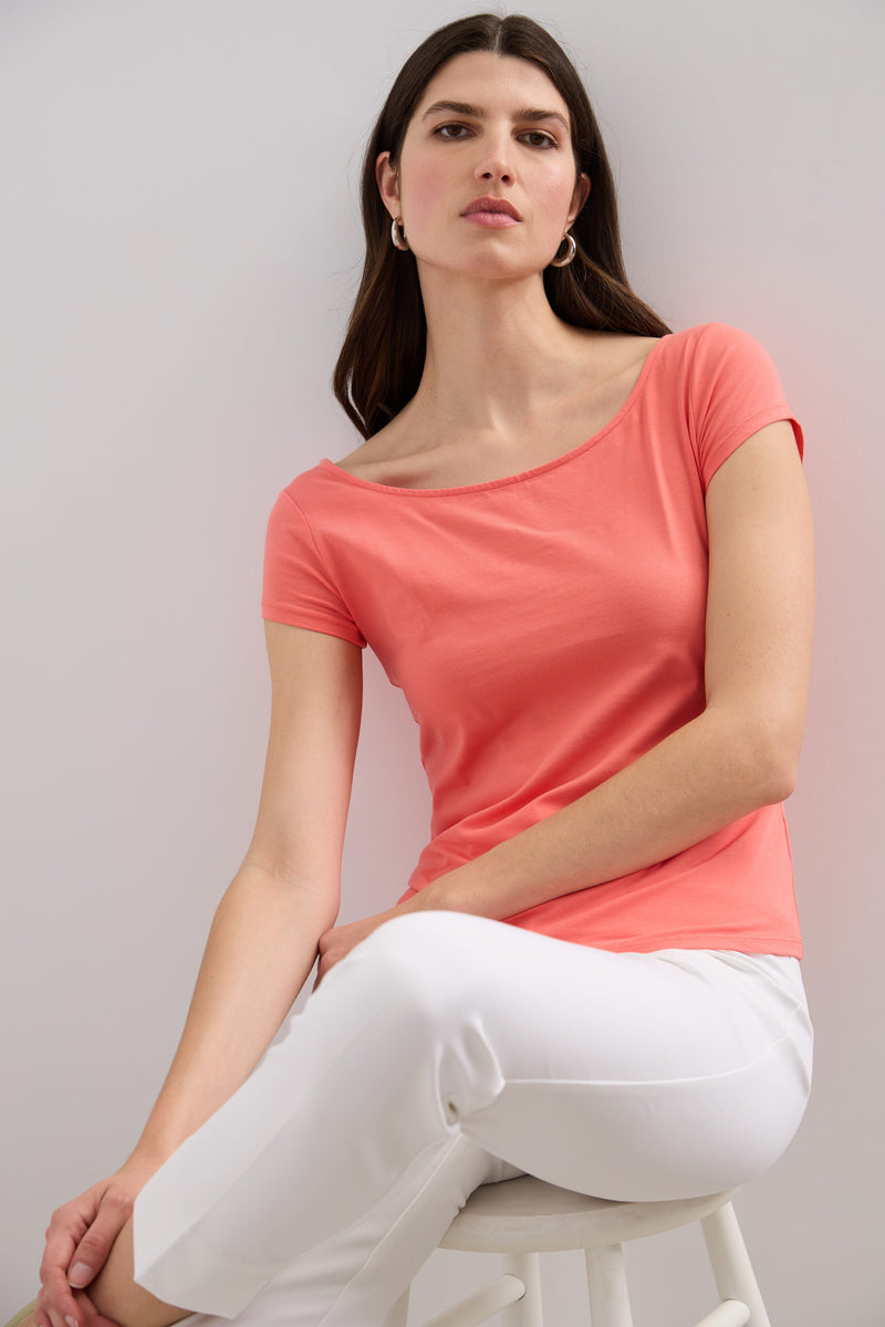 T-shirt with ballerina neckline