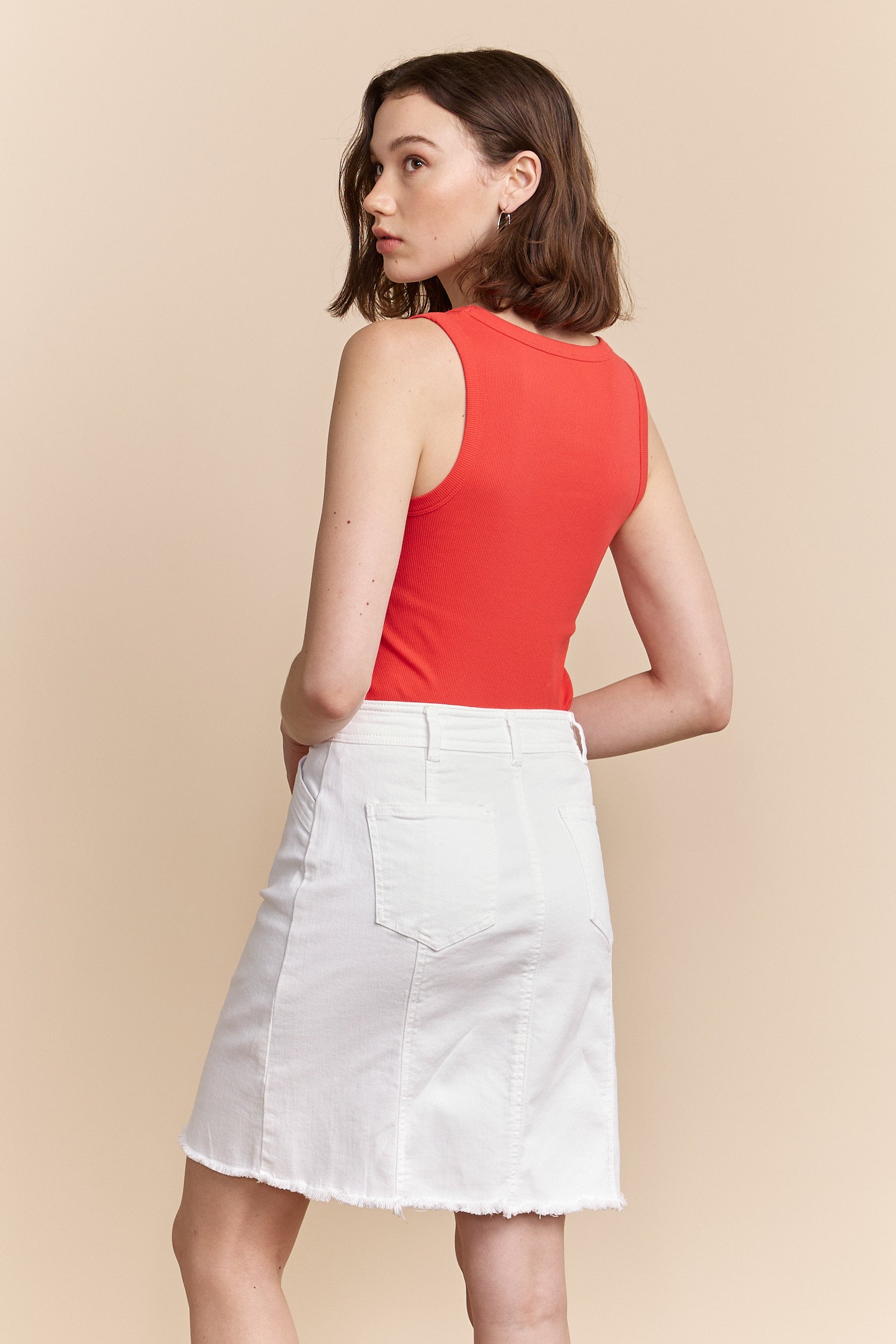 Ribbed tank top with scoop neck