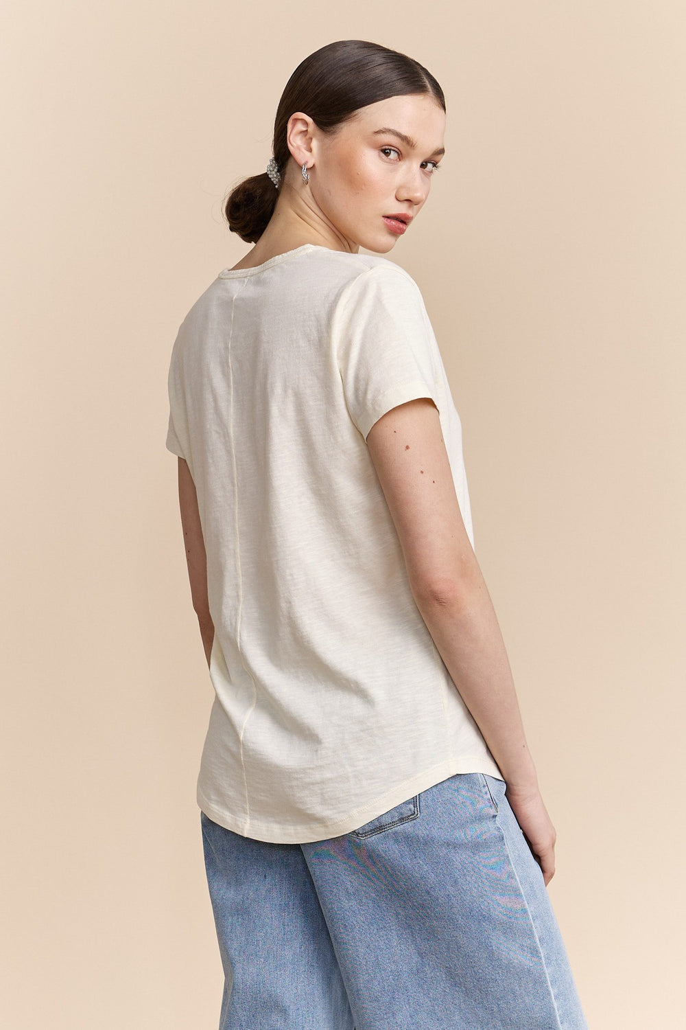 Basic V neck t-shirt