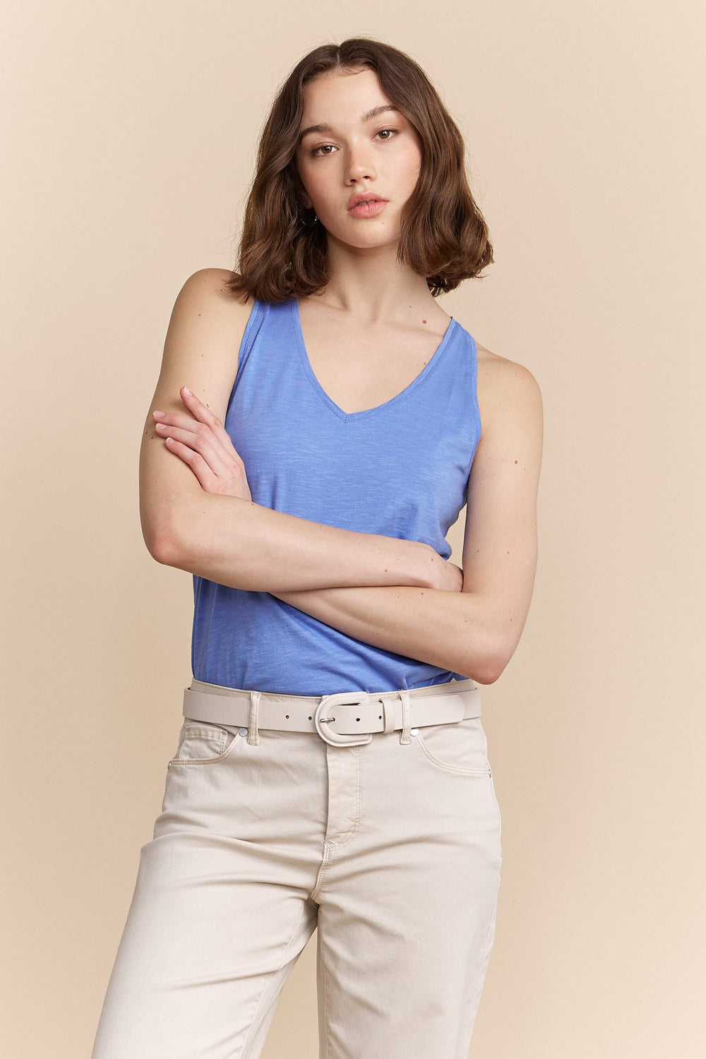Basic V neck cami