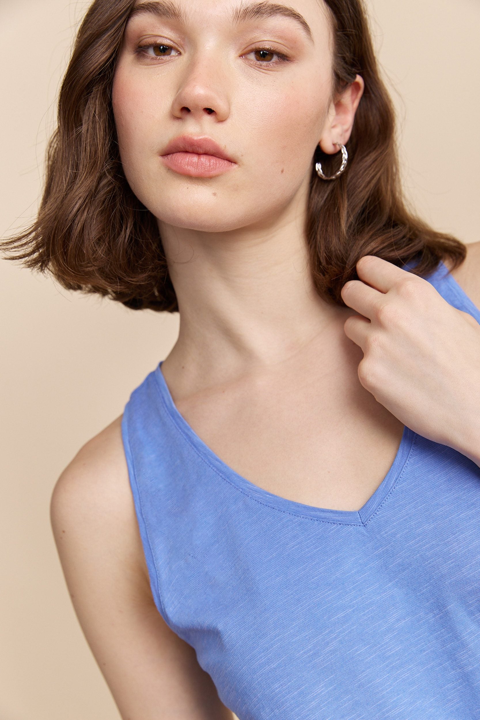 Basic V neck cami