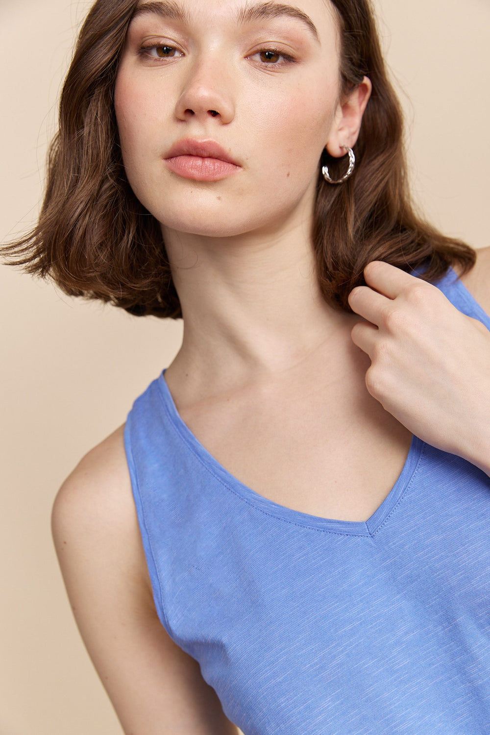 Basic V neck cami