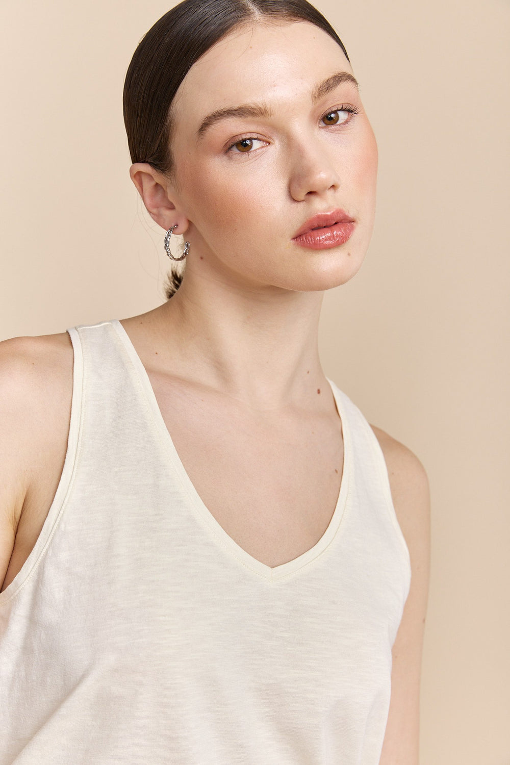 Basic V neck cami