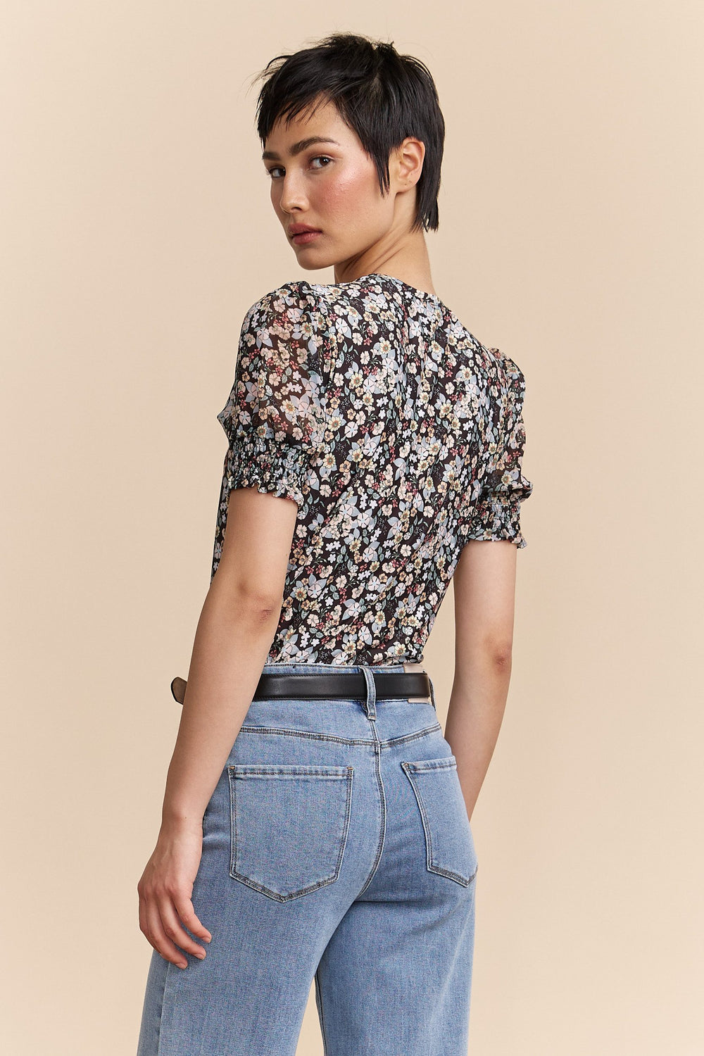 Mixed fabrics floral printed top