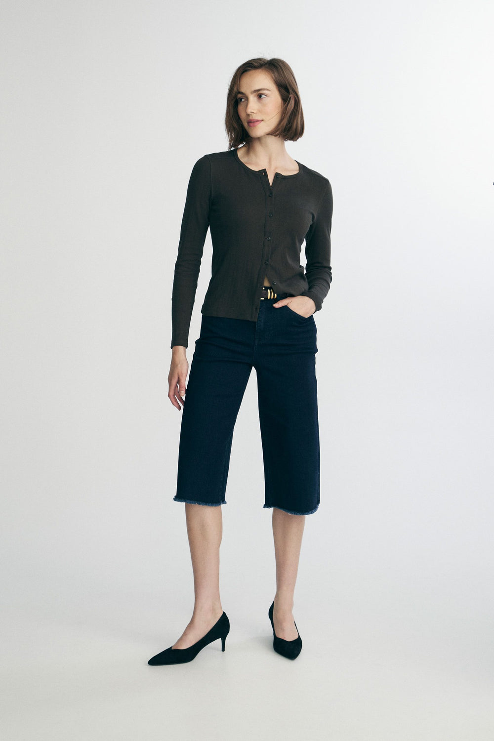 Crew neck cardigan