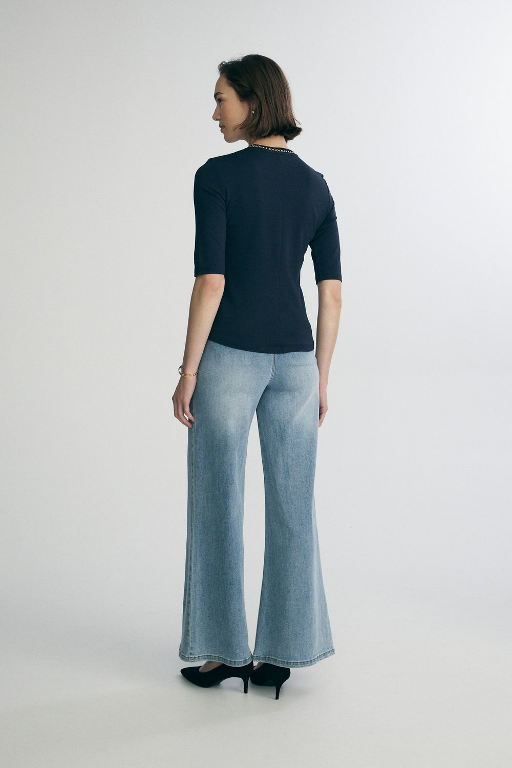 Basic crew neck T-shirt