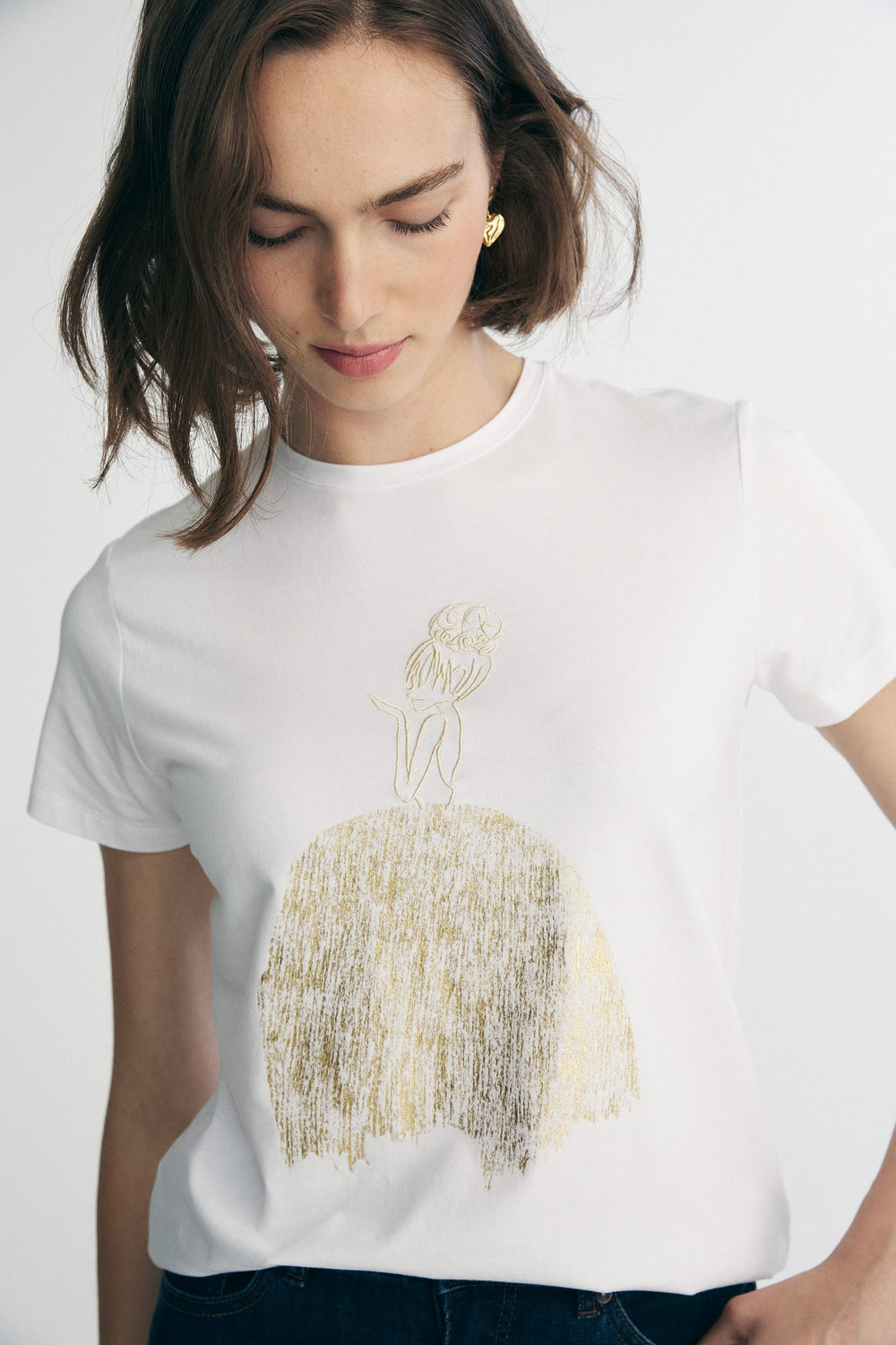 T-shirt with embroidery and print