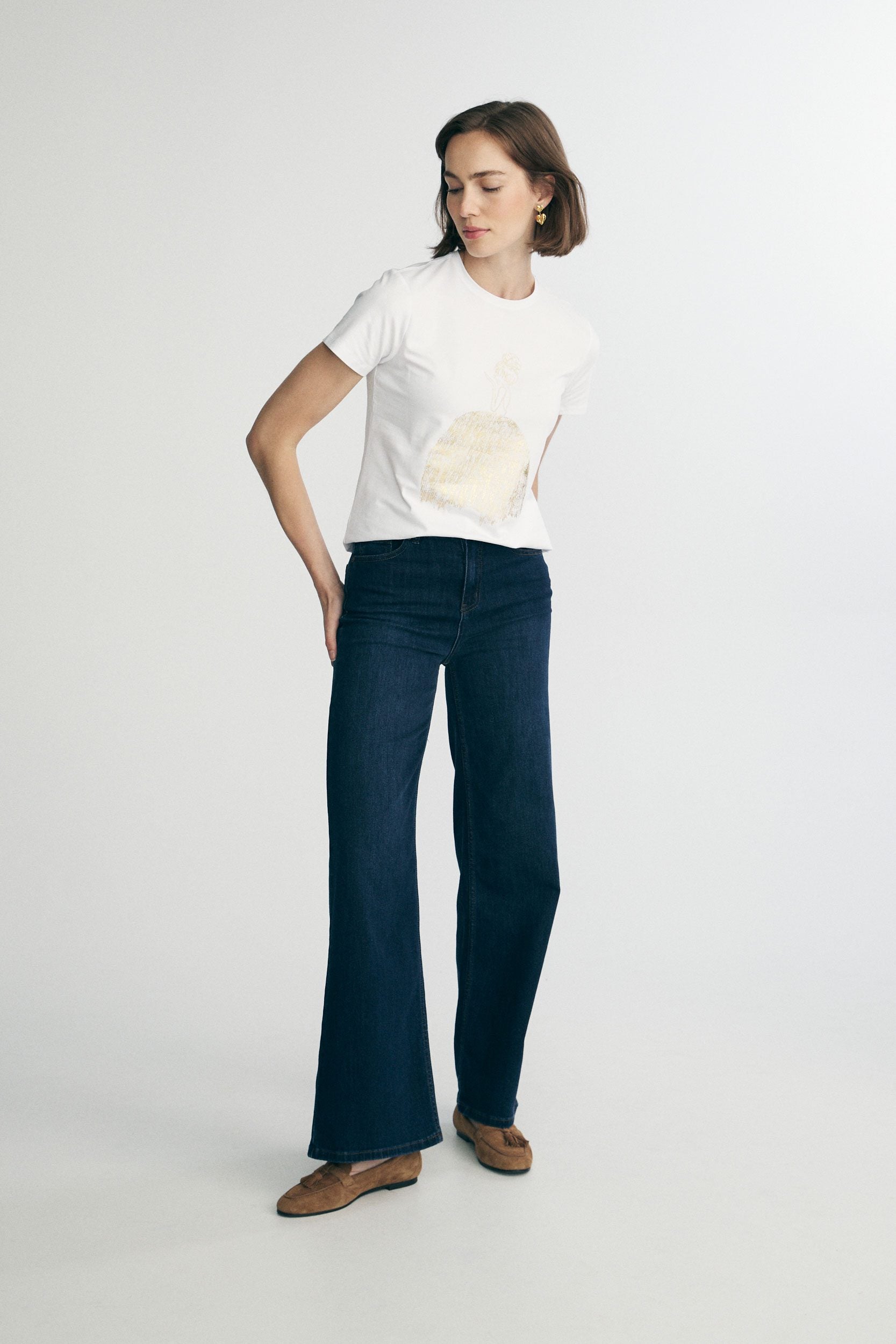 T-shirt with embroidery and print