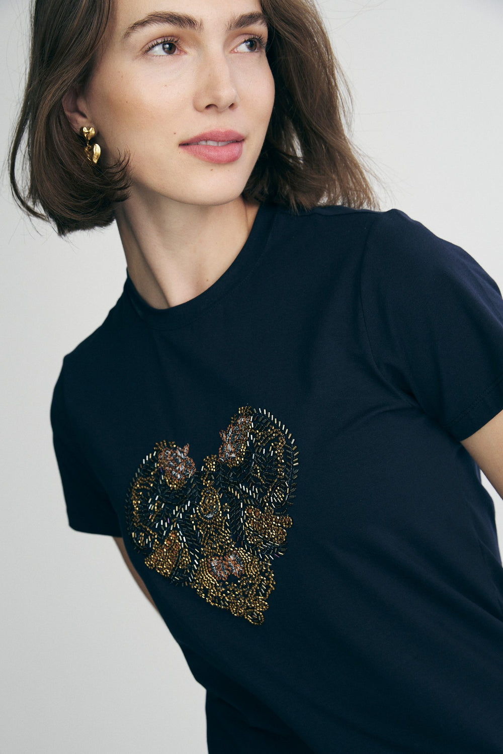 Heart embroidery T-shirt