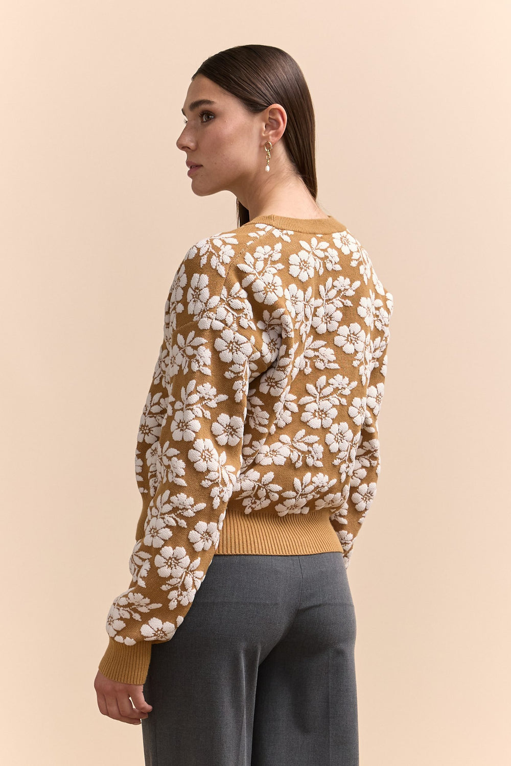 Cardigan with flowers design