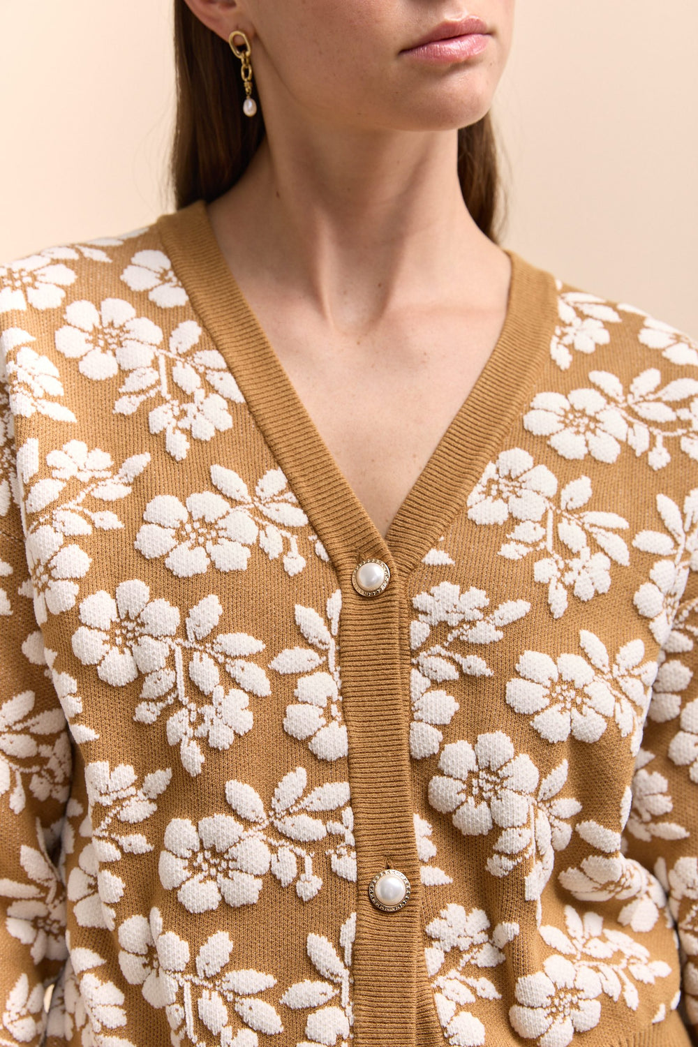 Cardigan with flowers design