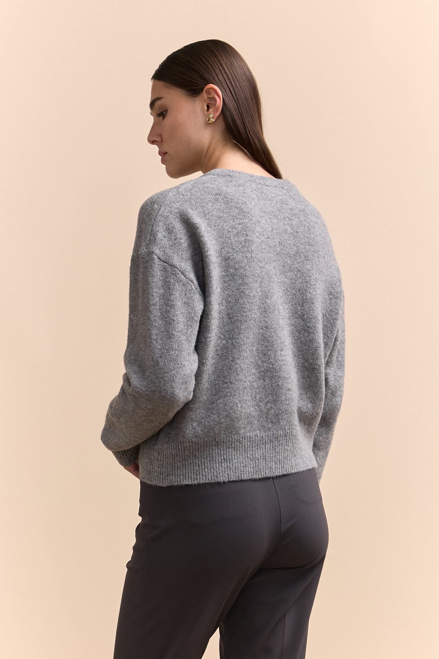 Crew neck sweater with front zipper