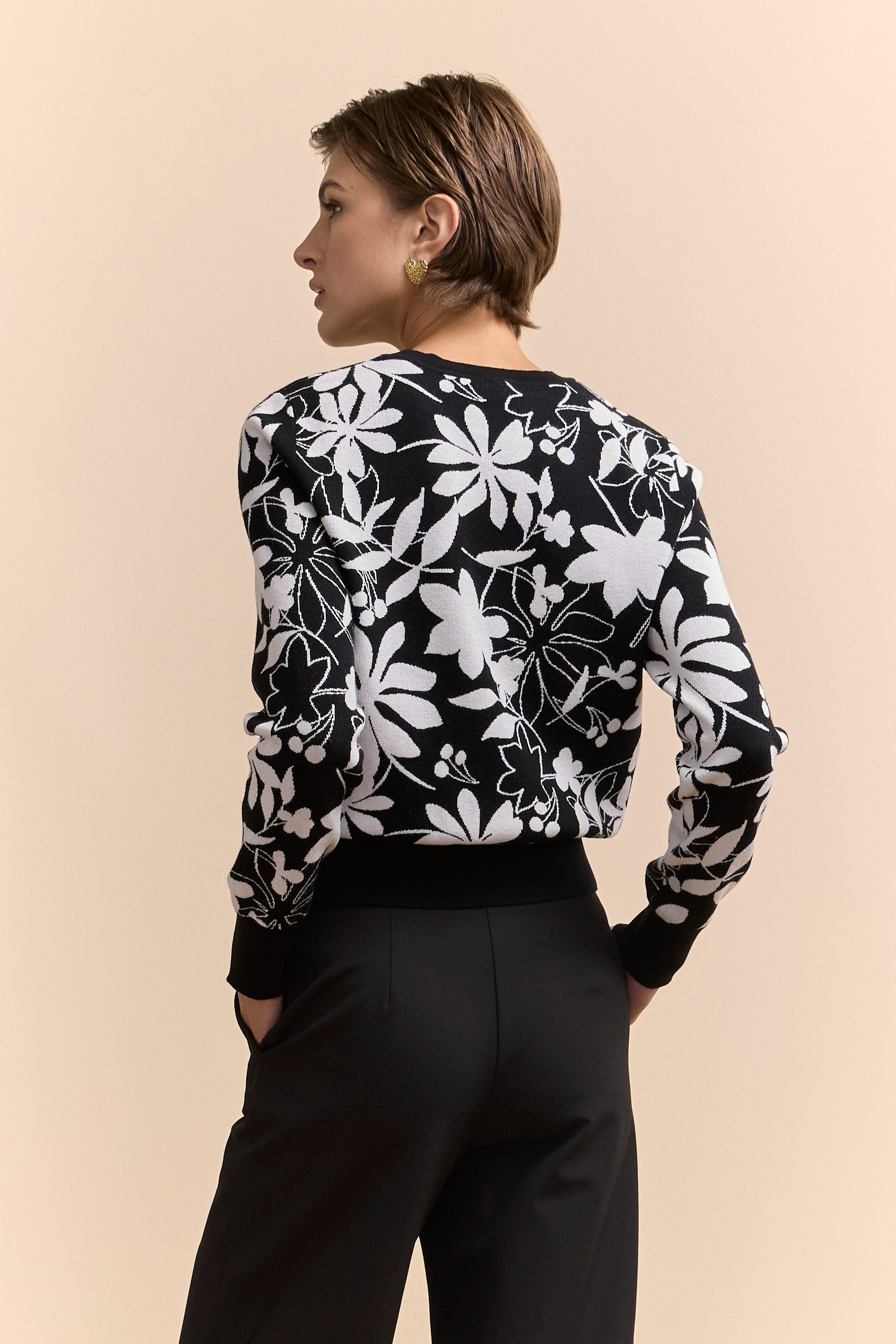 Floral jacquard sweater