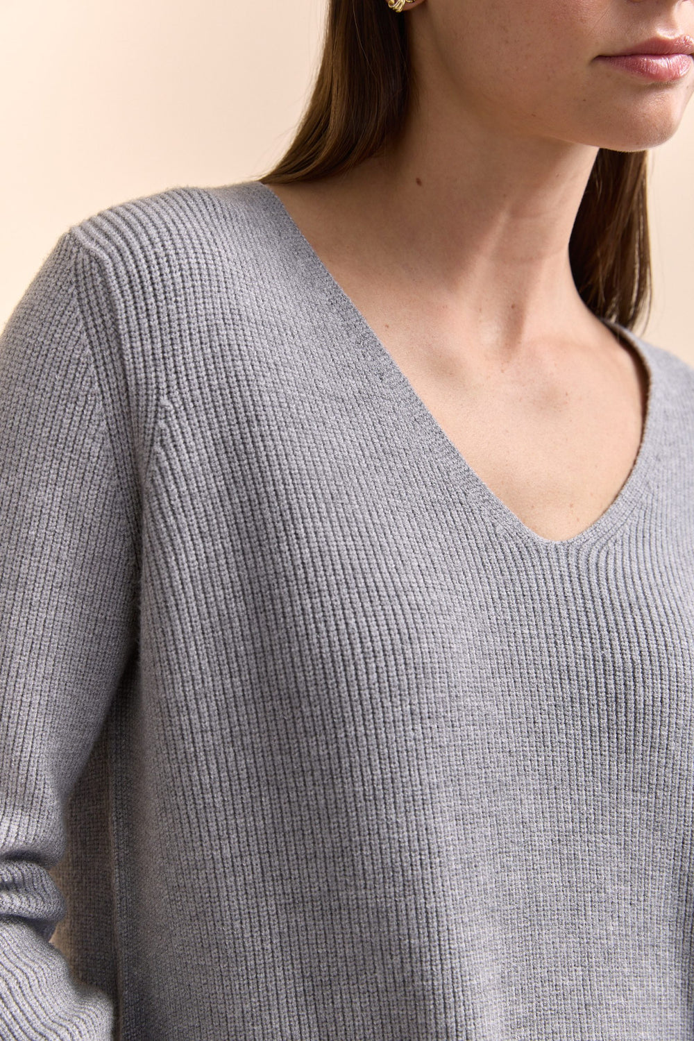 V neck ribbed sweater